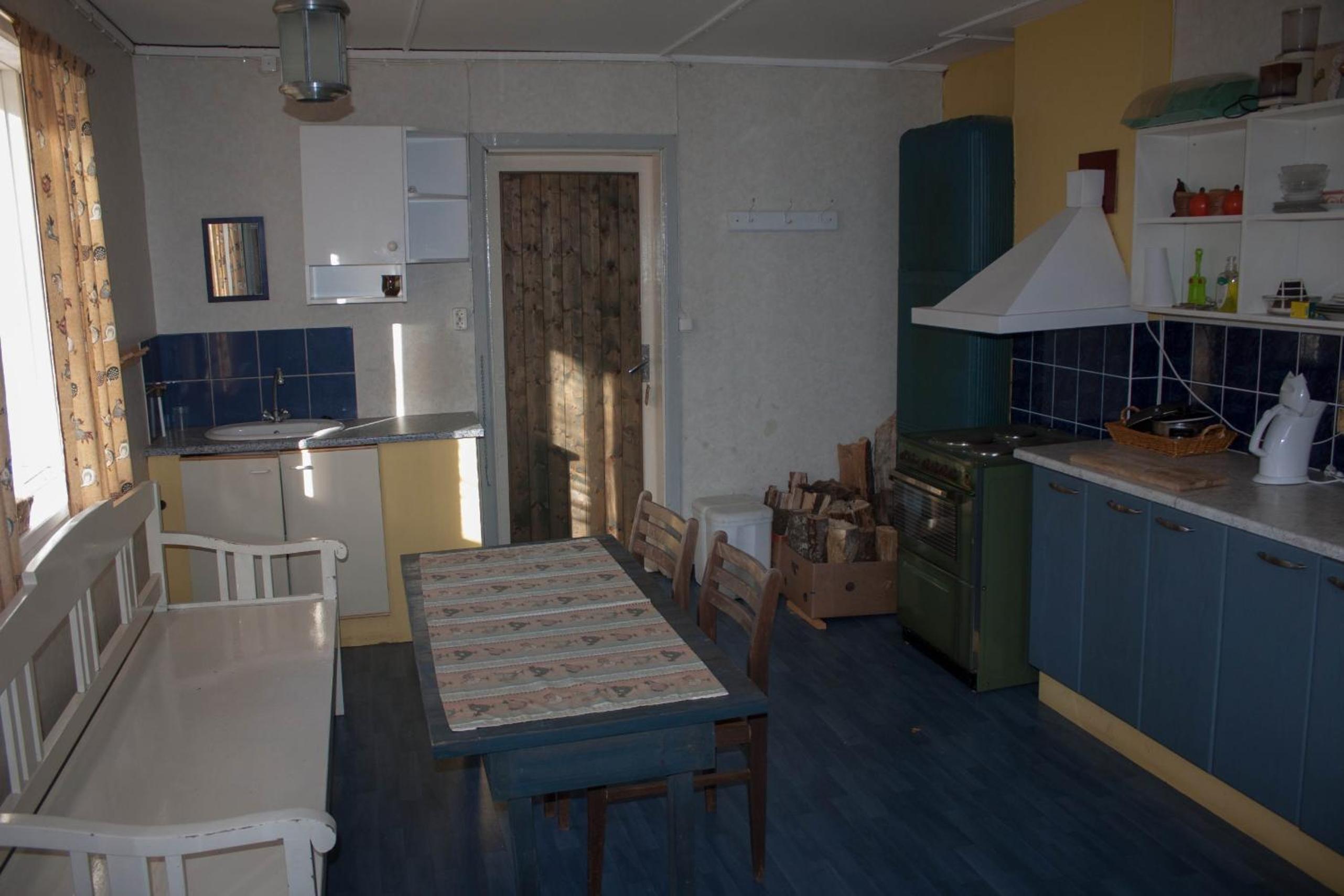 1 Bed In Quadruple Room With Shared Facilities photo 1