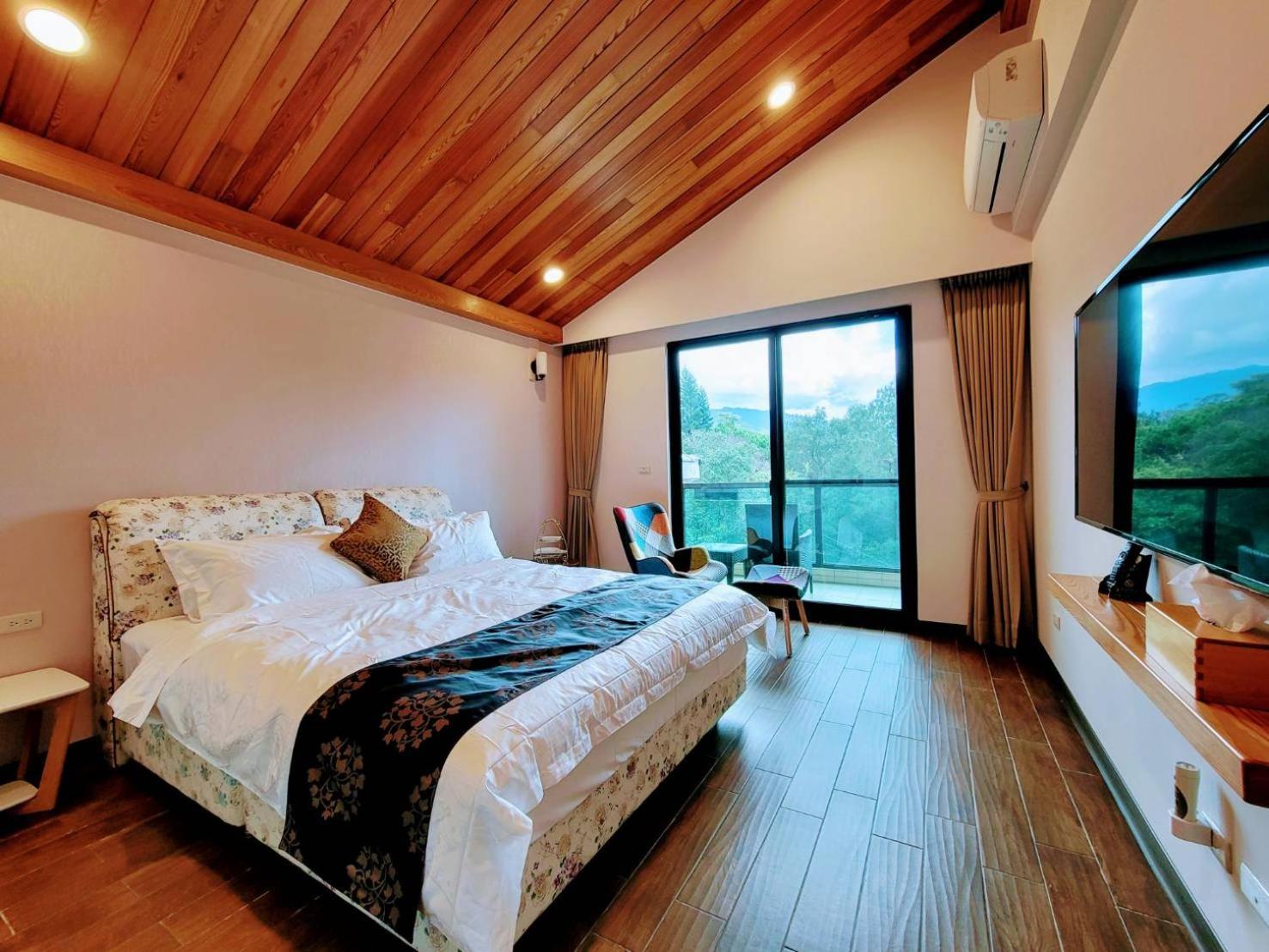 Double Room with Mountain View photo 2