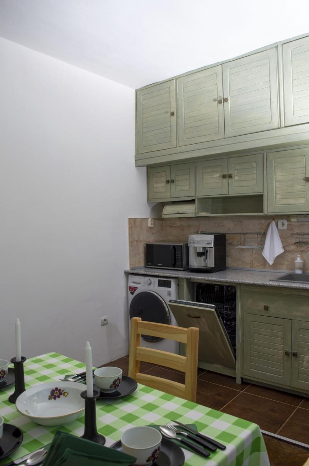 Two-Bedroom Apartment - Photo 6