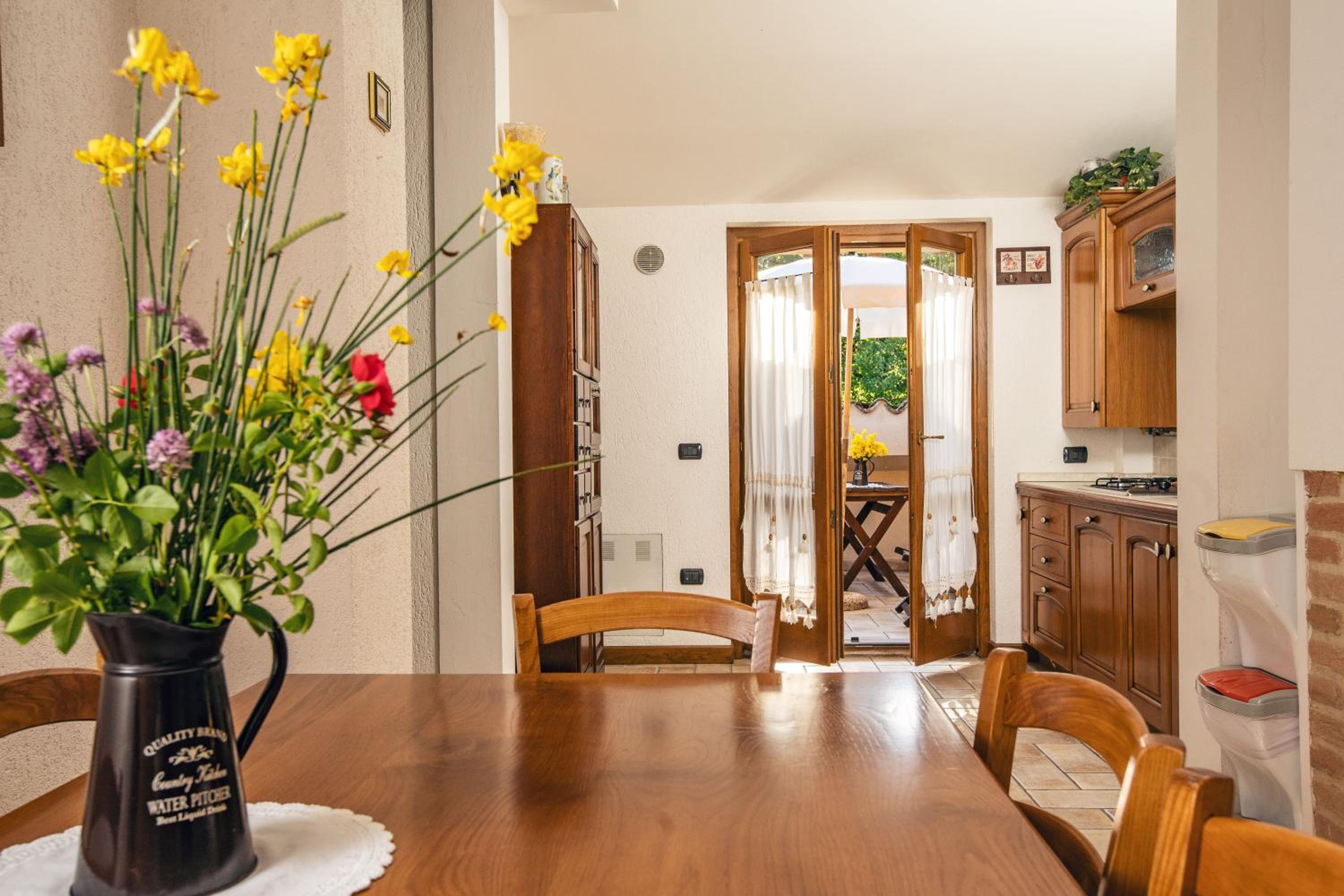 Large Two-Bedroom Apartment photo 2