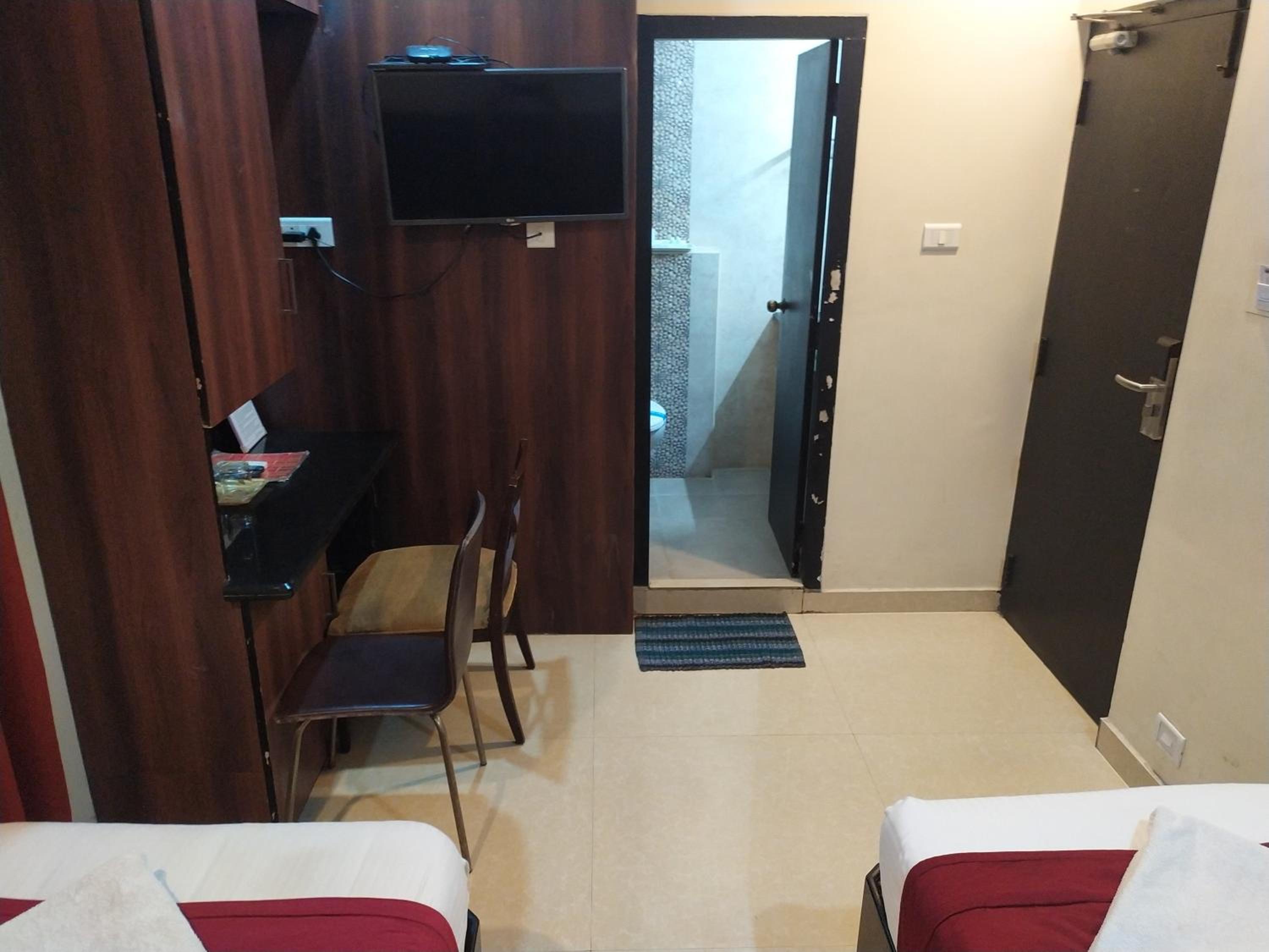 Deluxe Double Room photo 3