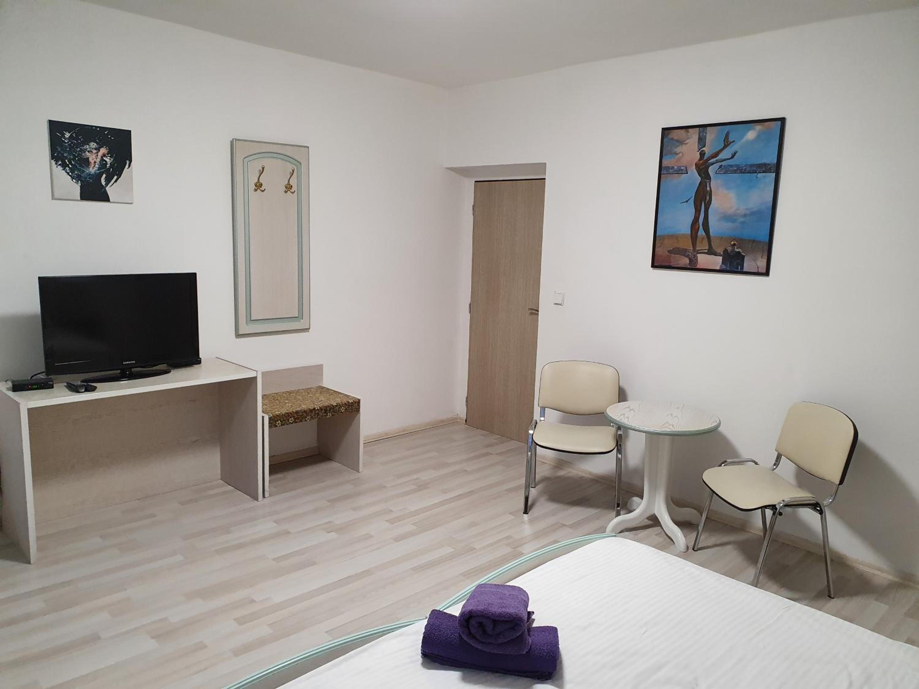 Deluxe Double Room - Photo 7
