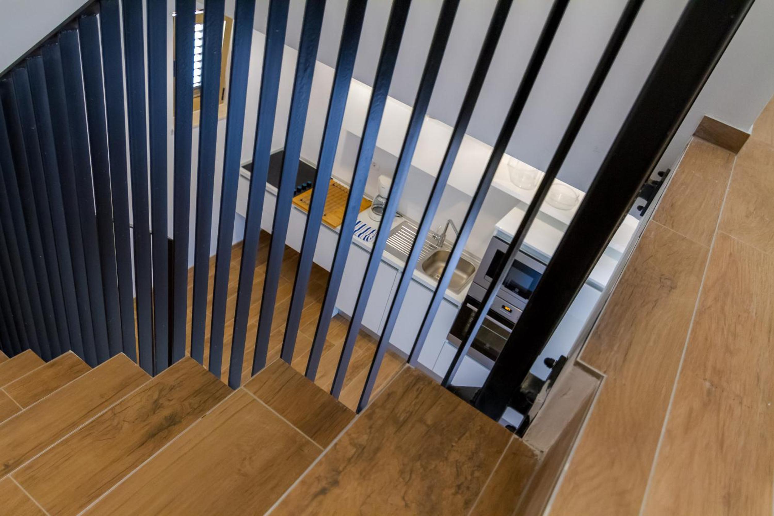 Deluxe Apartment with Terrace - Photo 6