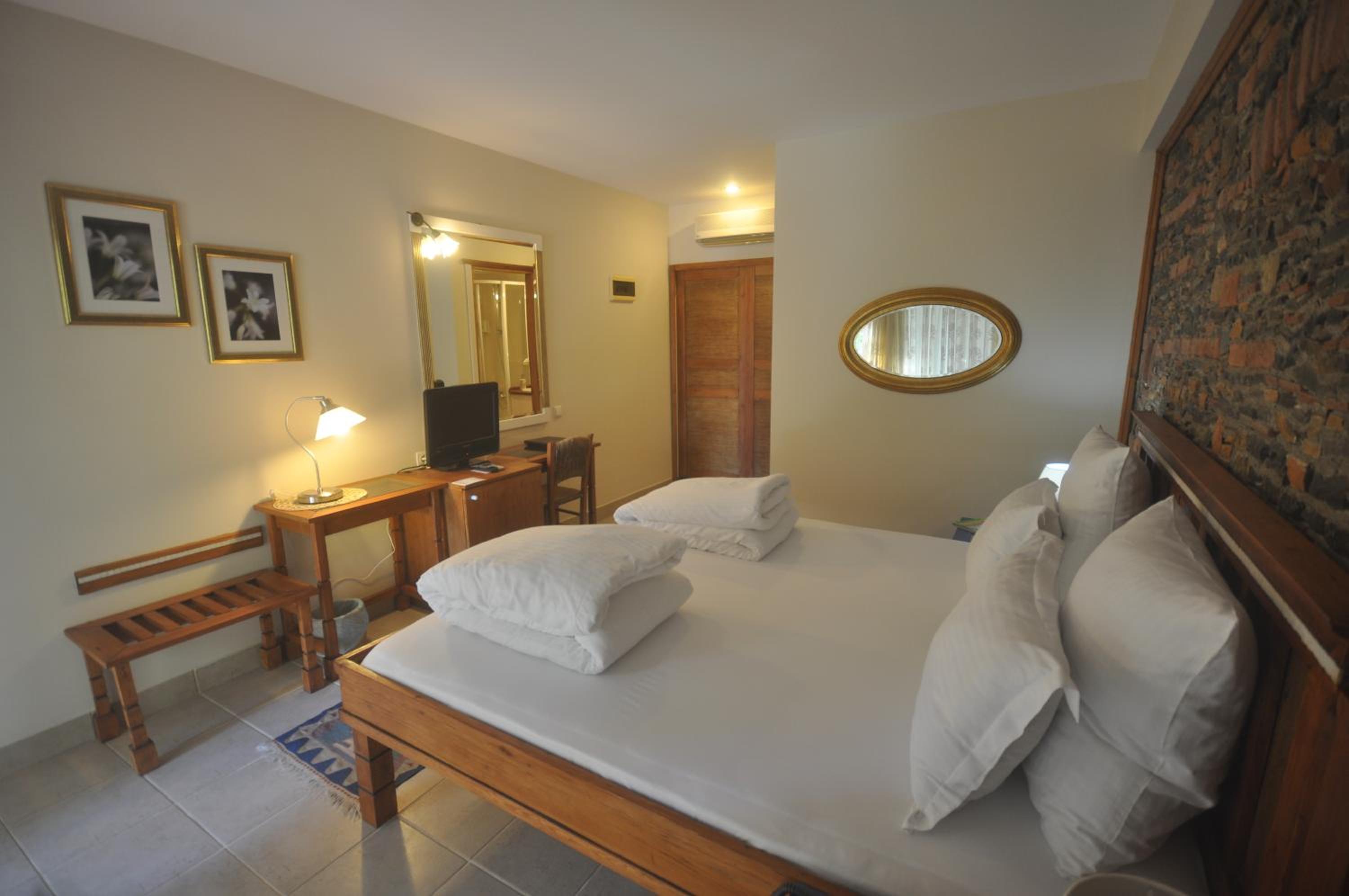 Standard Double or Twin Room with Garden View