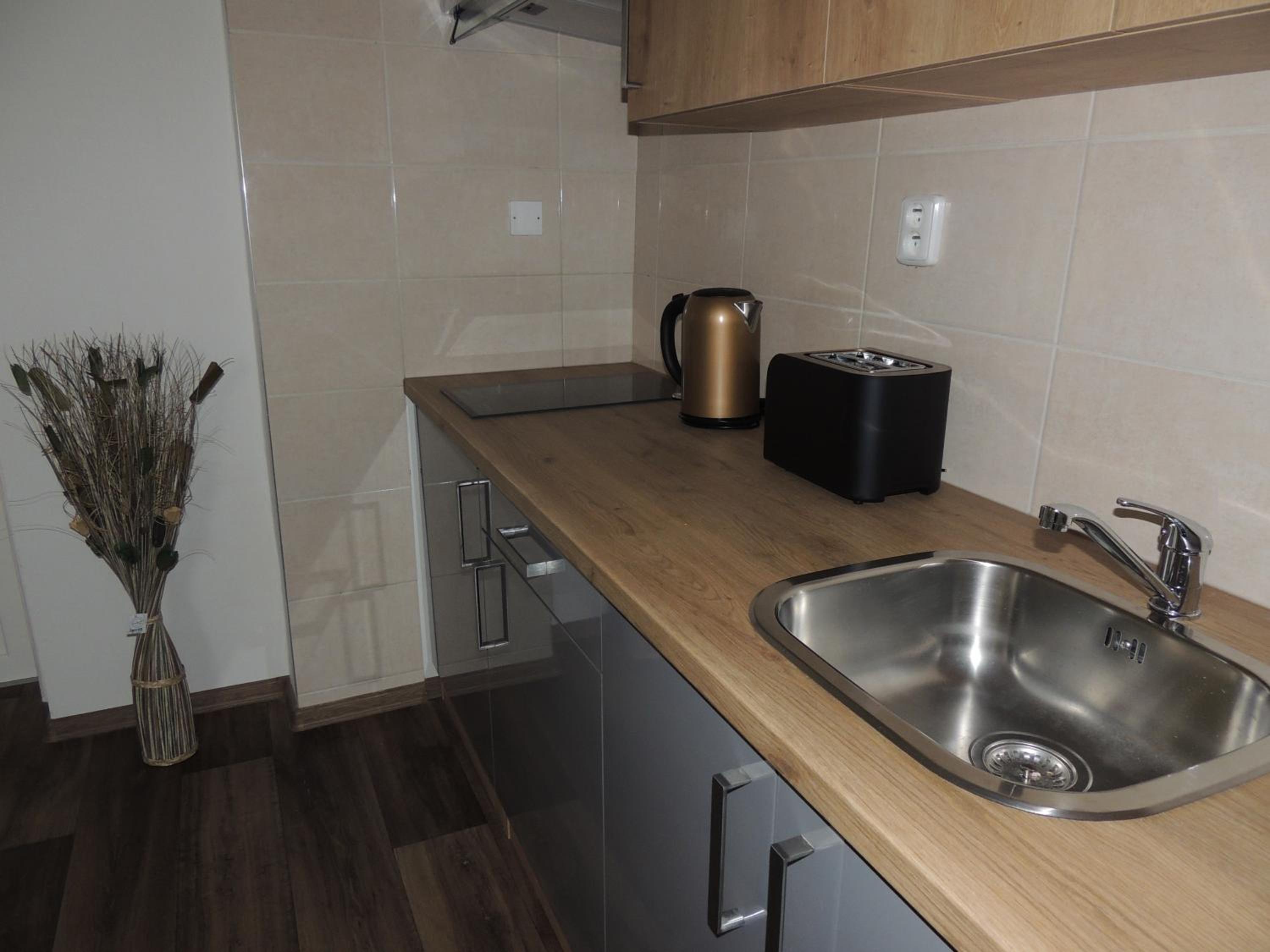 One-Bedroom Apartment - Photo 17