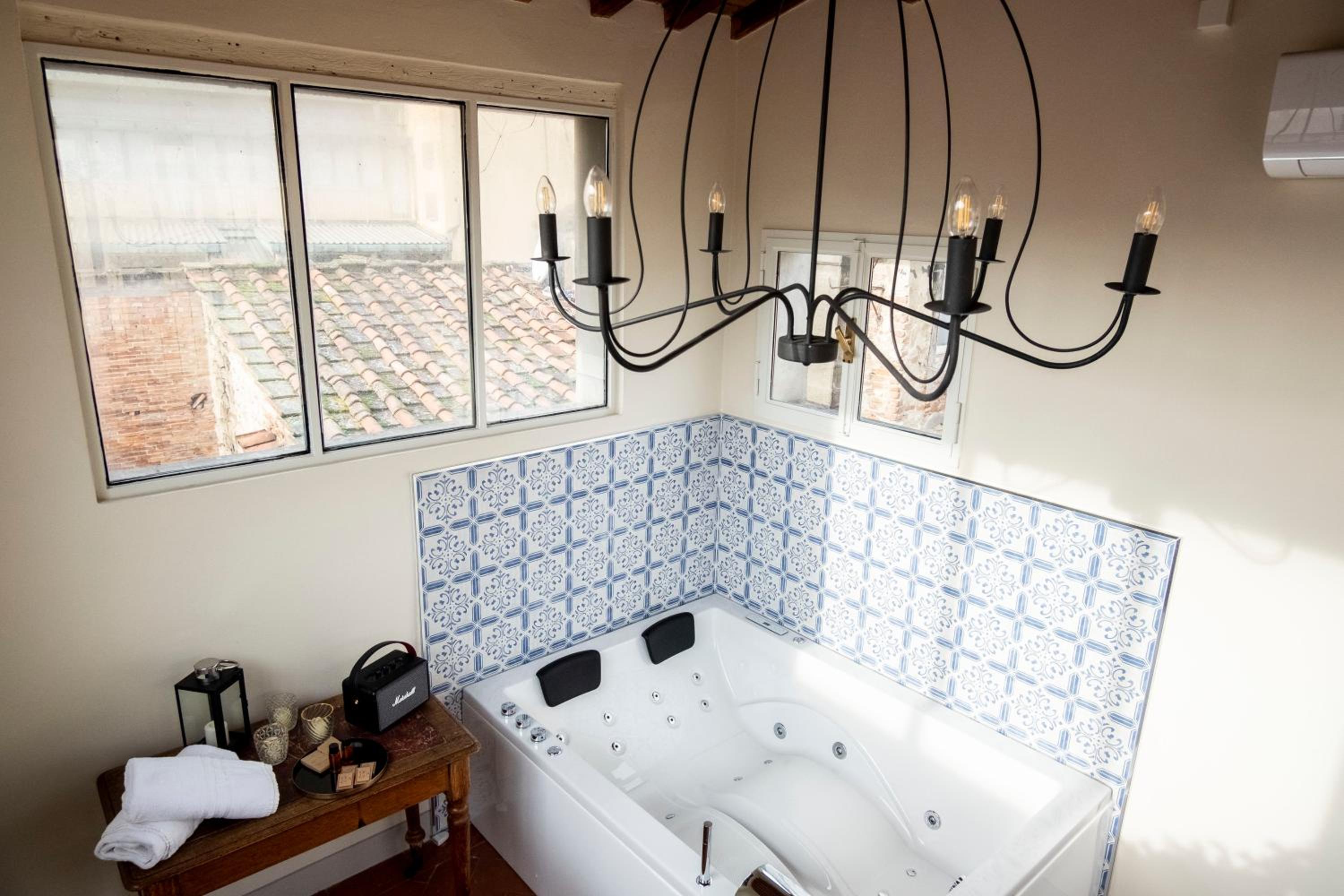 Two-Bedroom Apartment - Photo 10