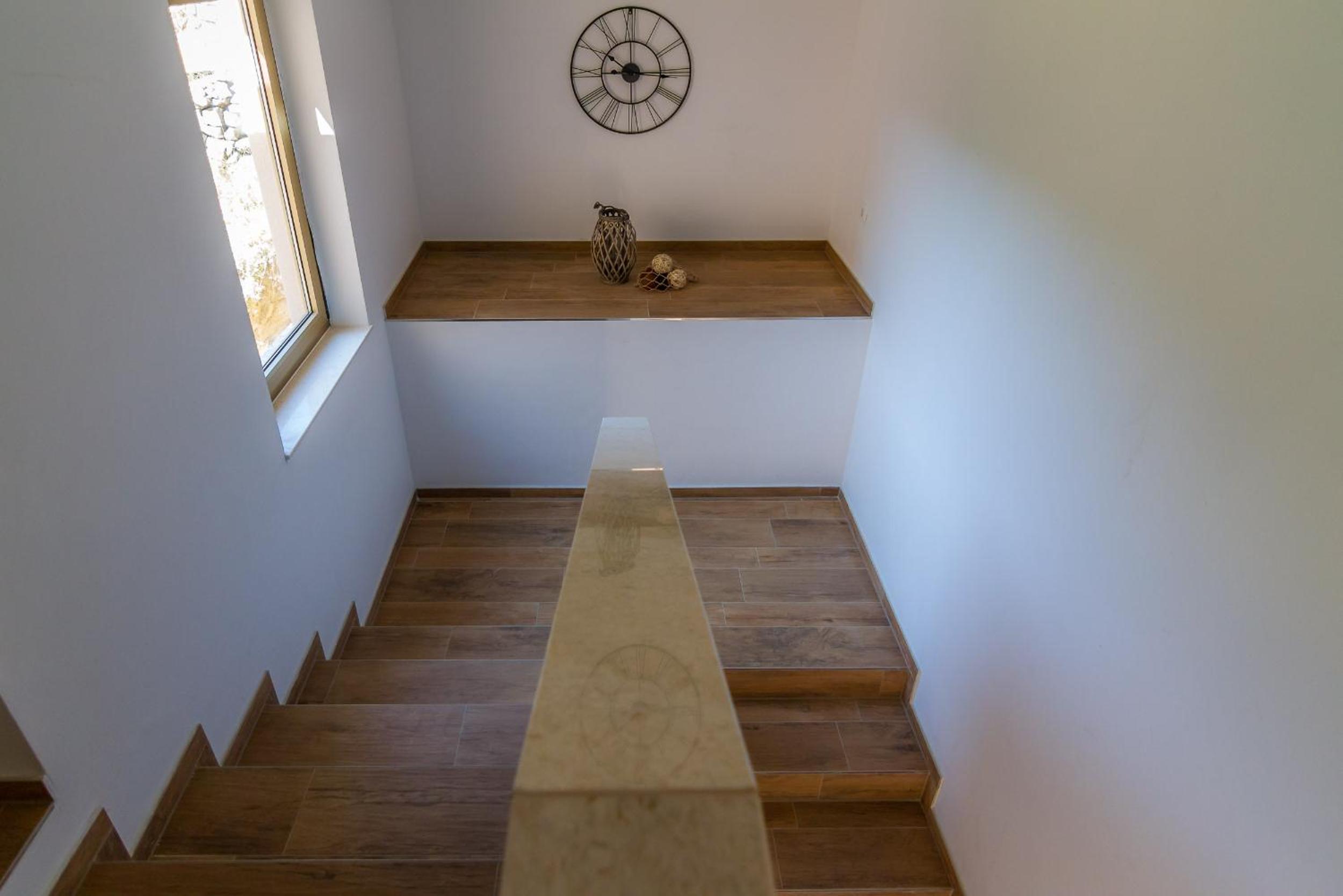 Deluxe Apartment with Terrace and Garden View - Photo 17