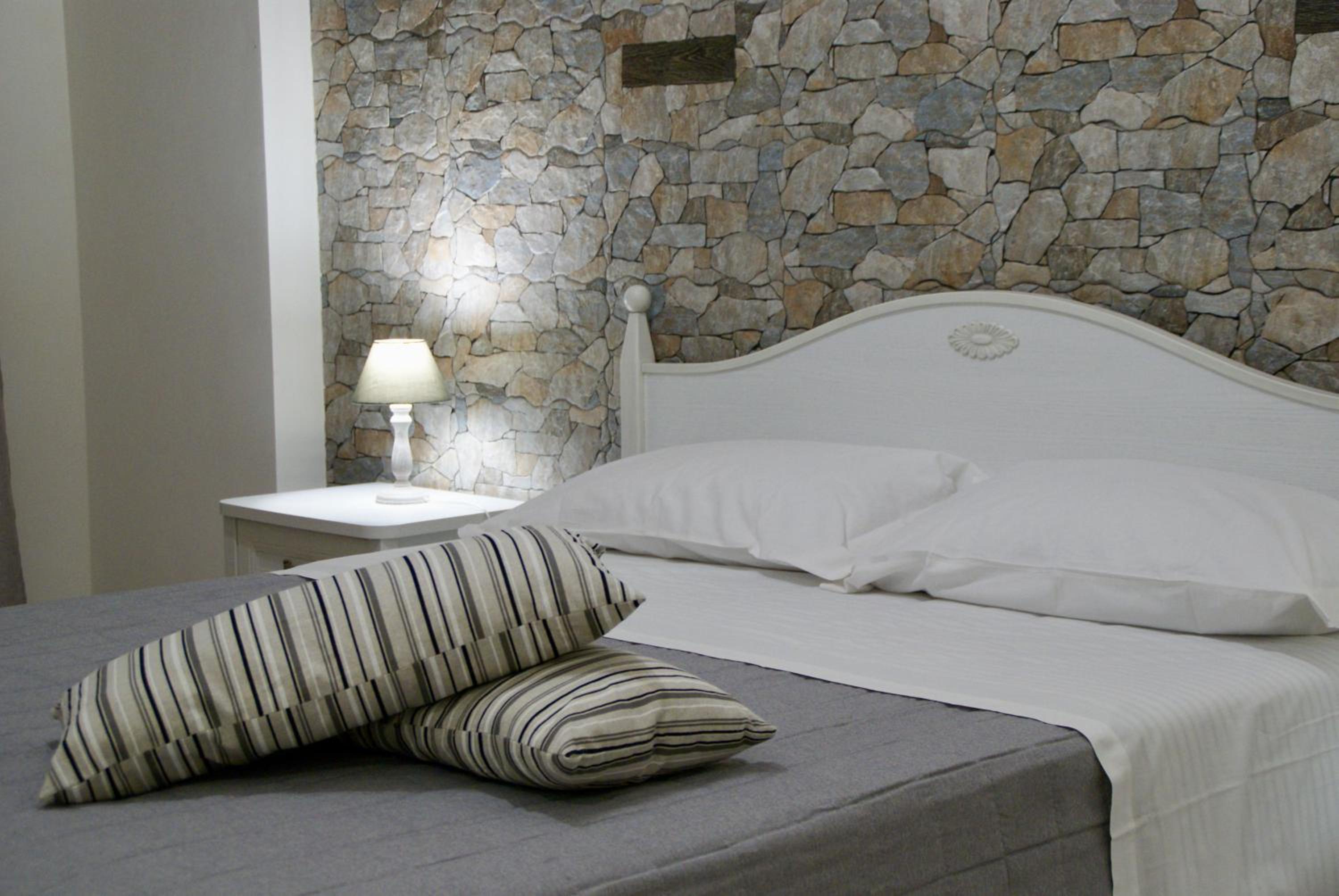 Deluxe Double Room with Balcony photo 1