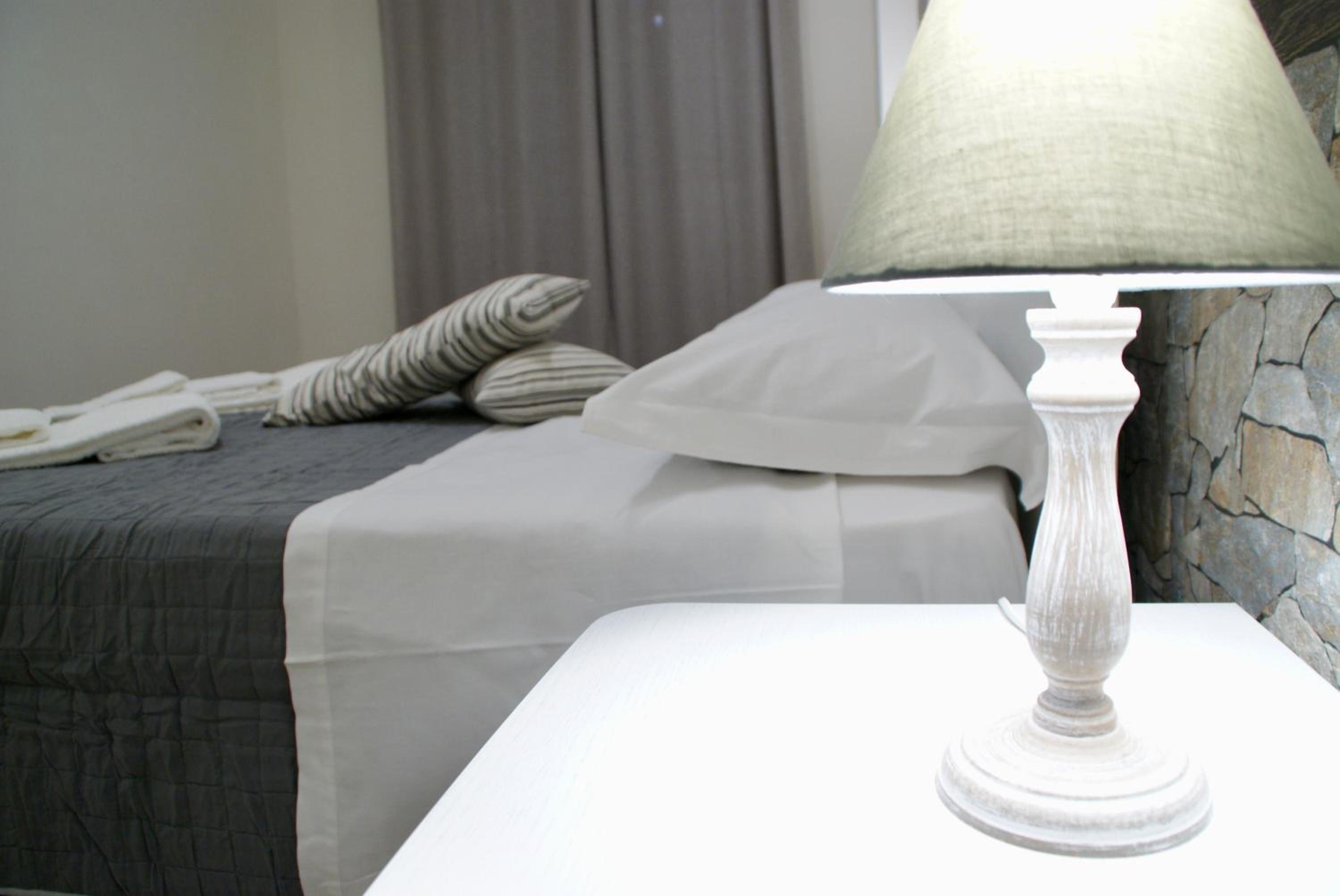 Deluxe Double Room with Balcony photo 2