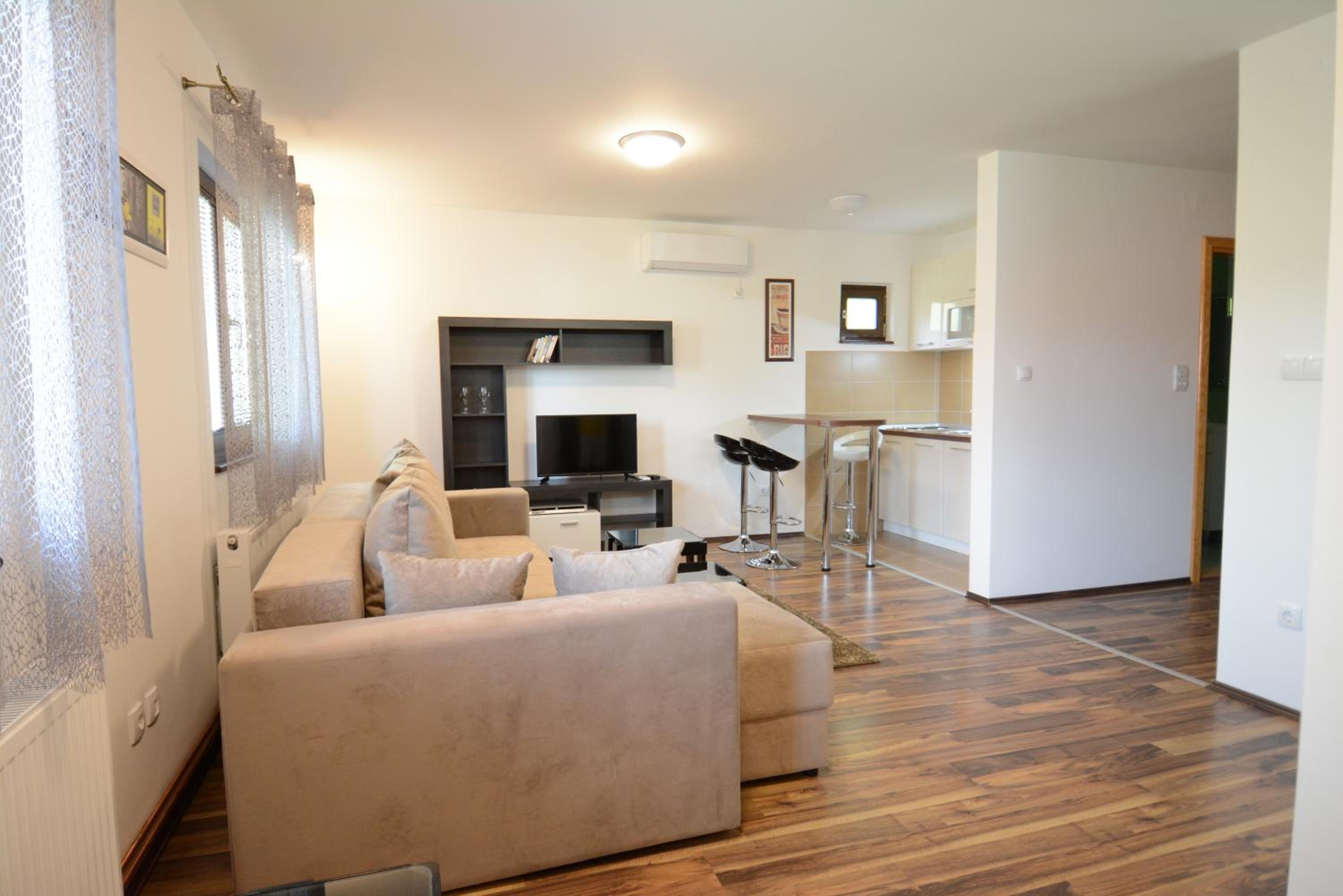 Apartment - Ground Floor photo 1