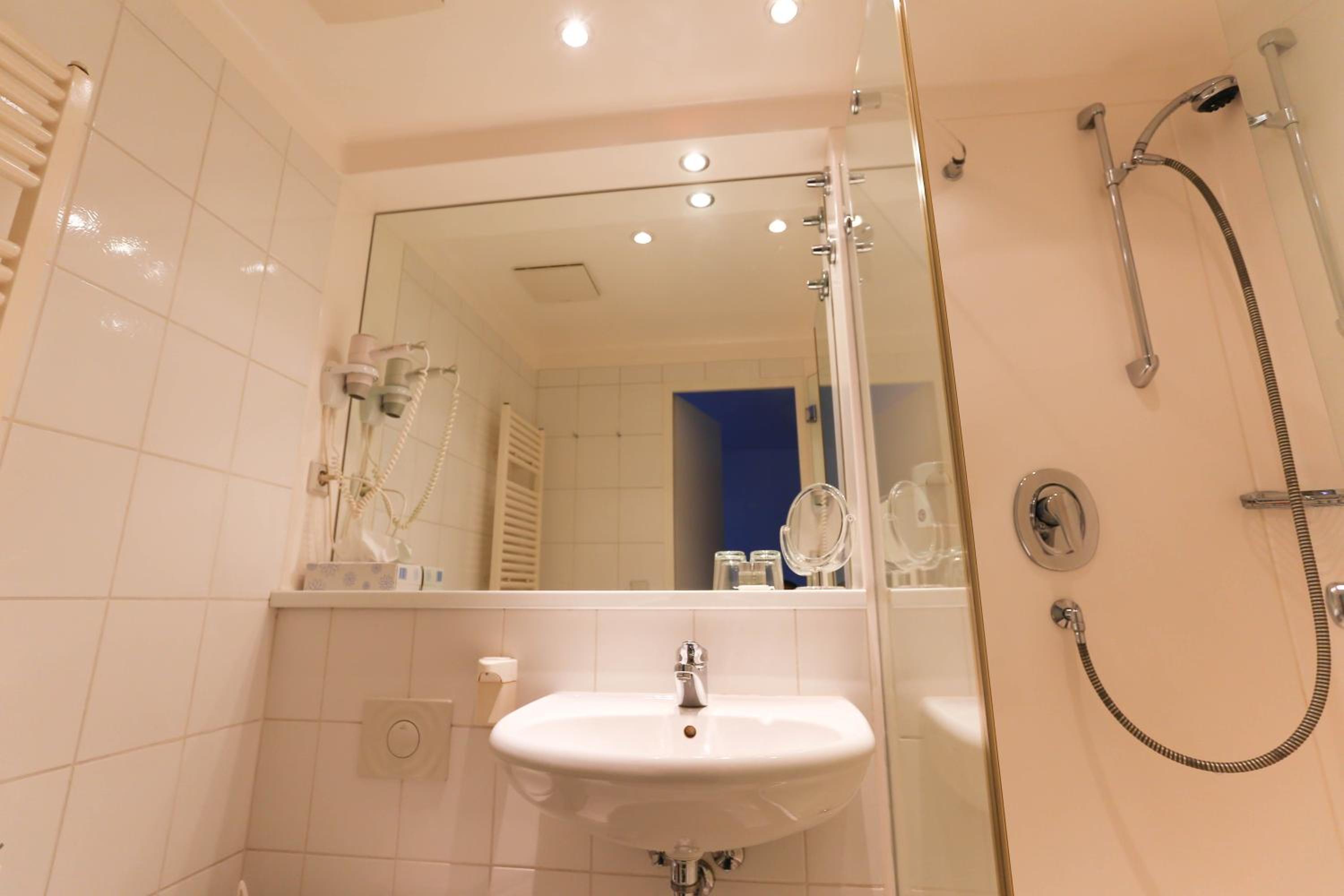 Triple Room - Photo 3