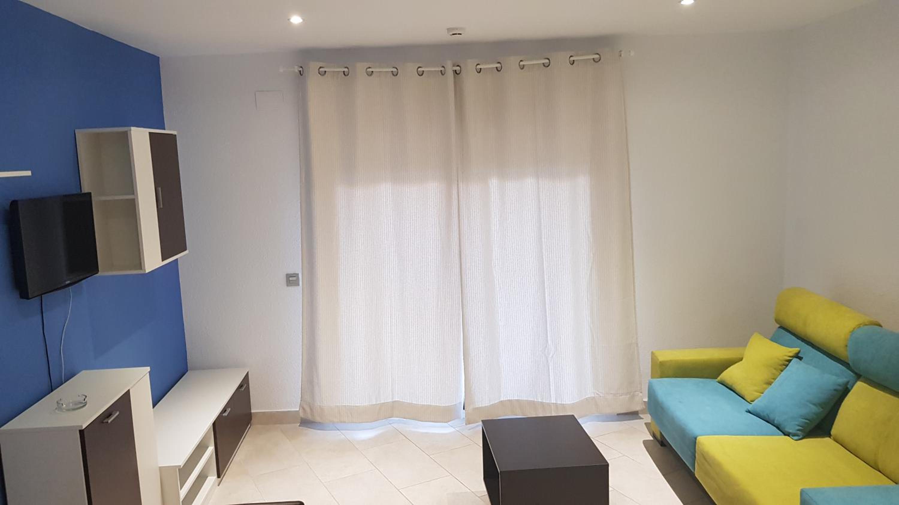 Apartamento con vista a la piscina