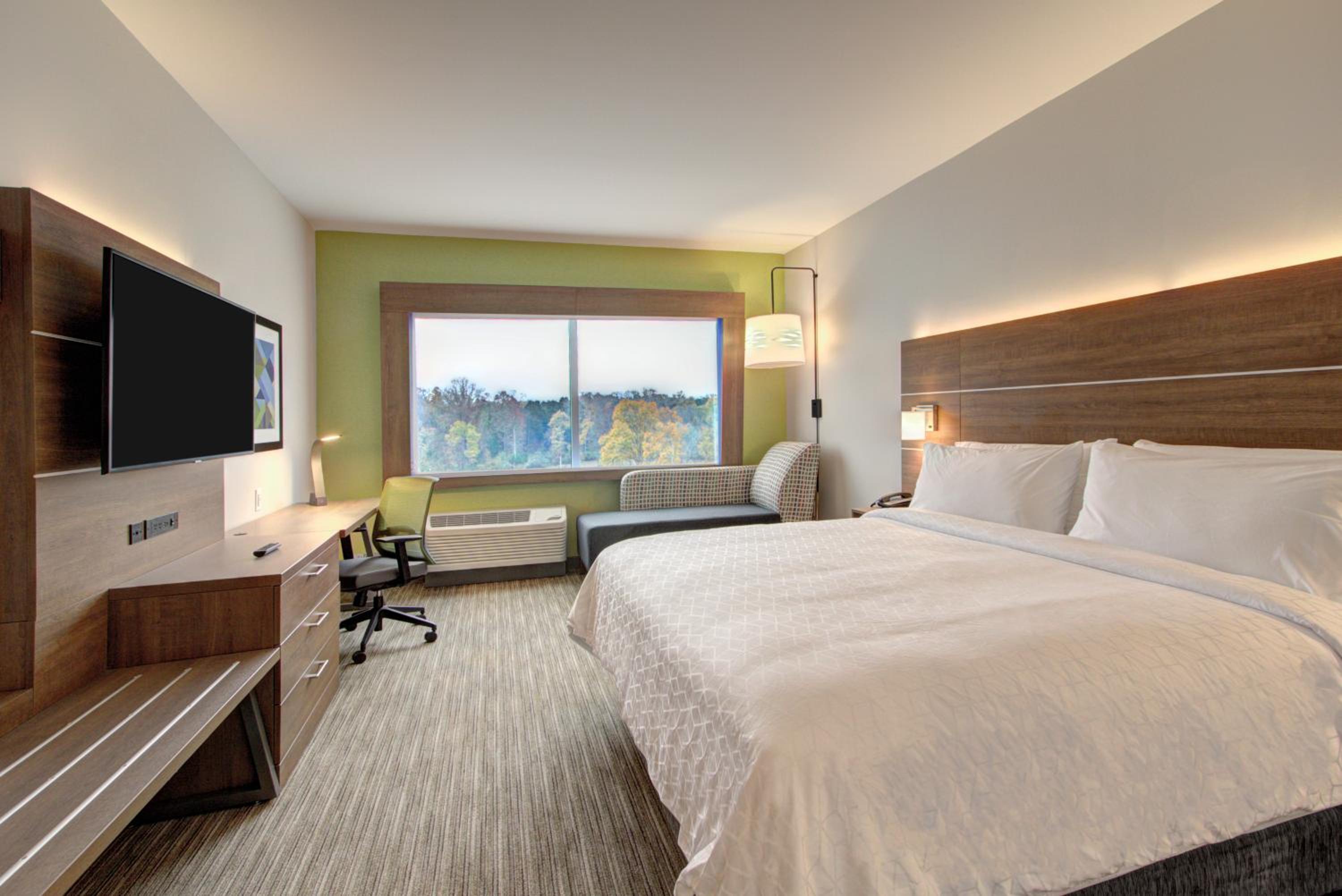Standard King Room - Photo 1