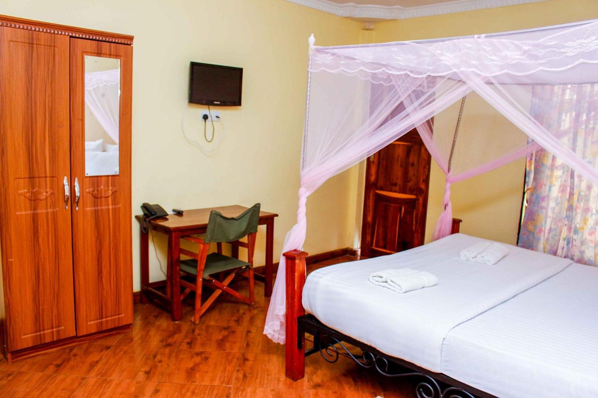 Deluxe Double Room with Balcony photo 1