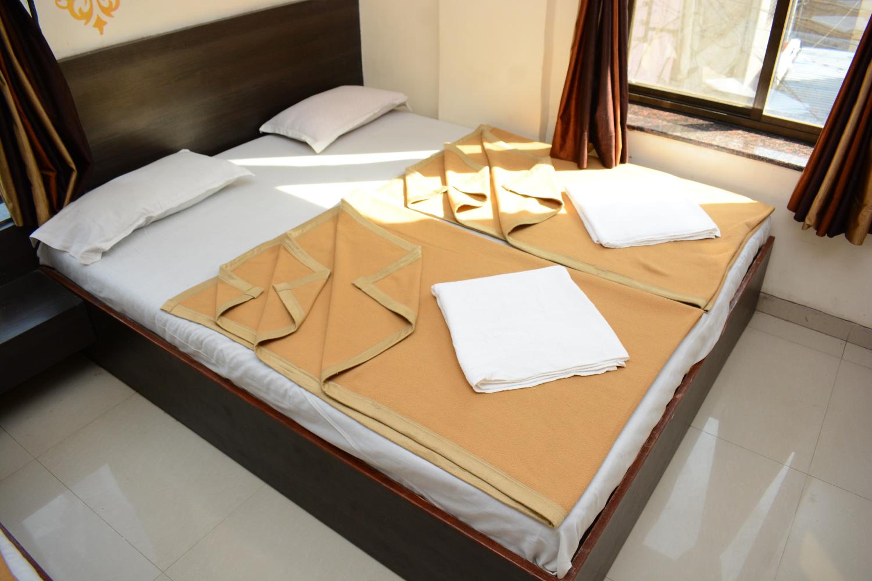 Standard Double Room - Photo 5