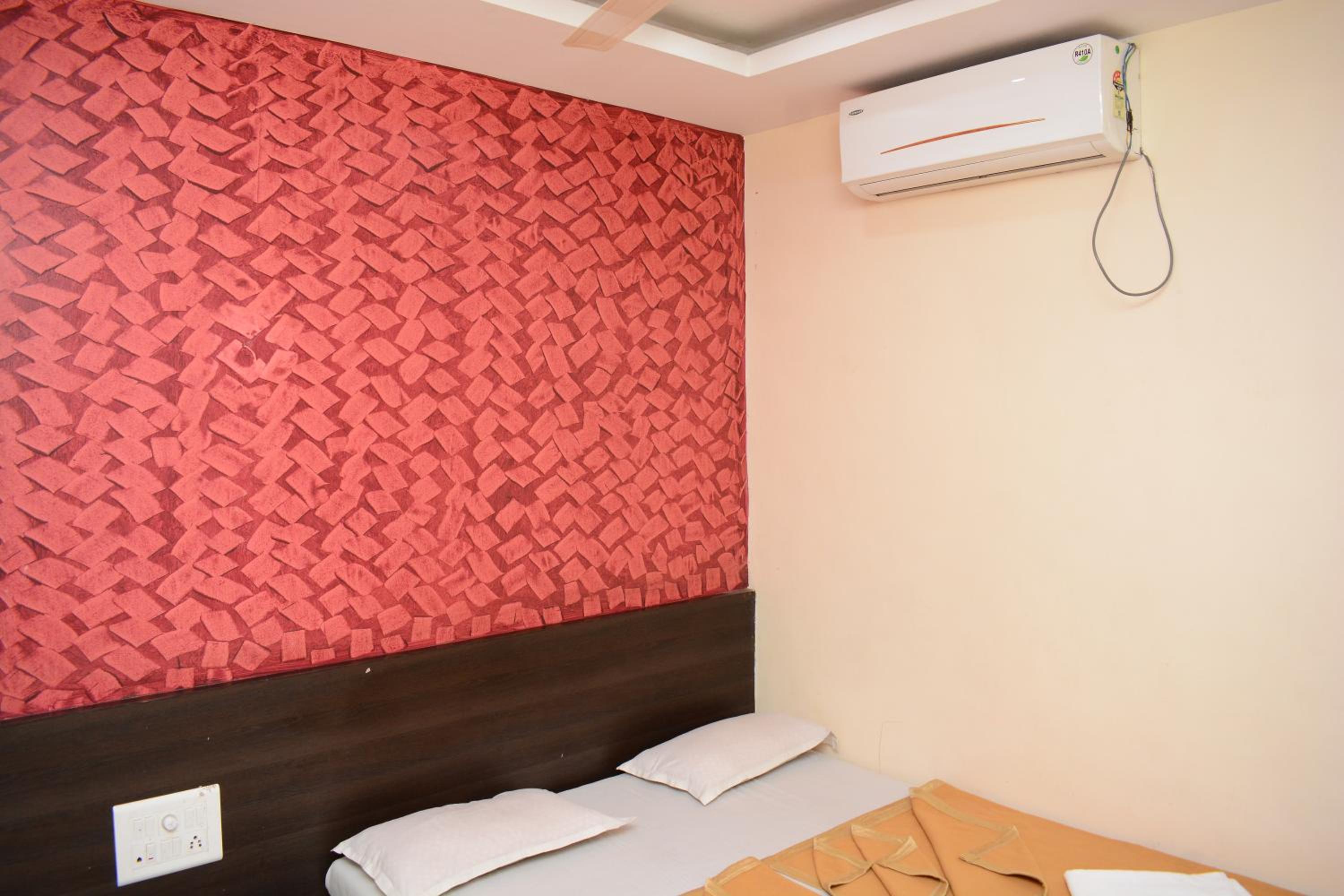 Standard Double Room - Photo 4