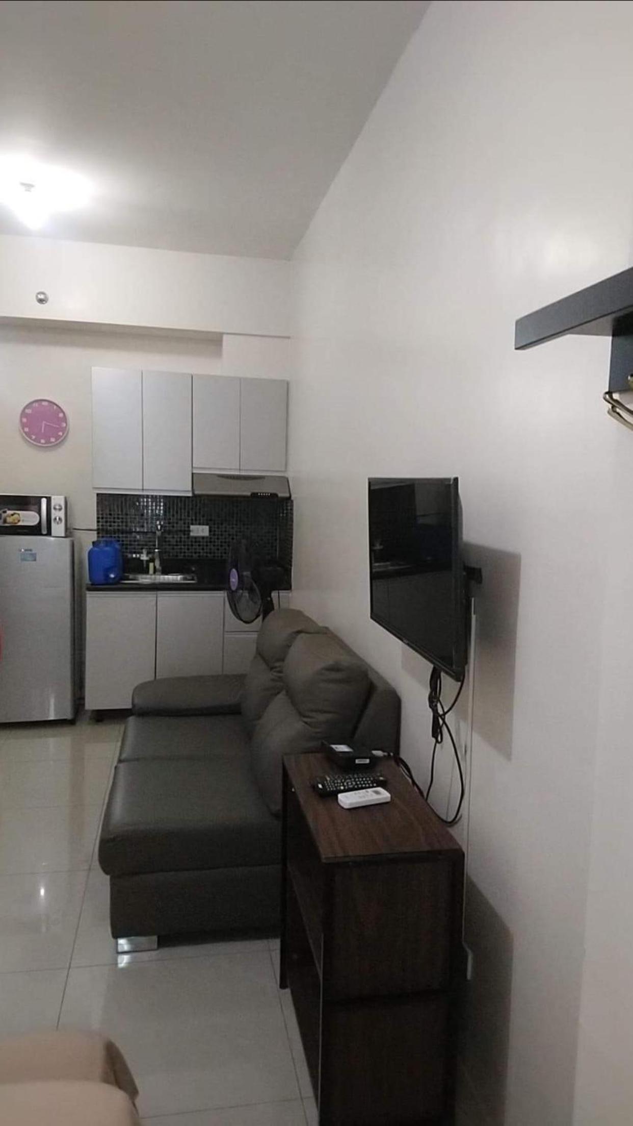 Standard Studio - Photo 1