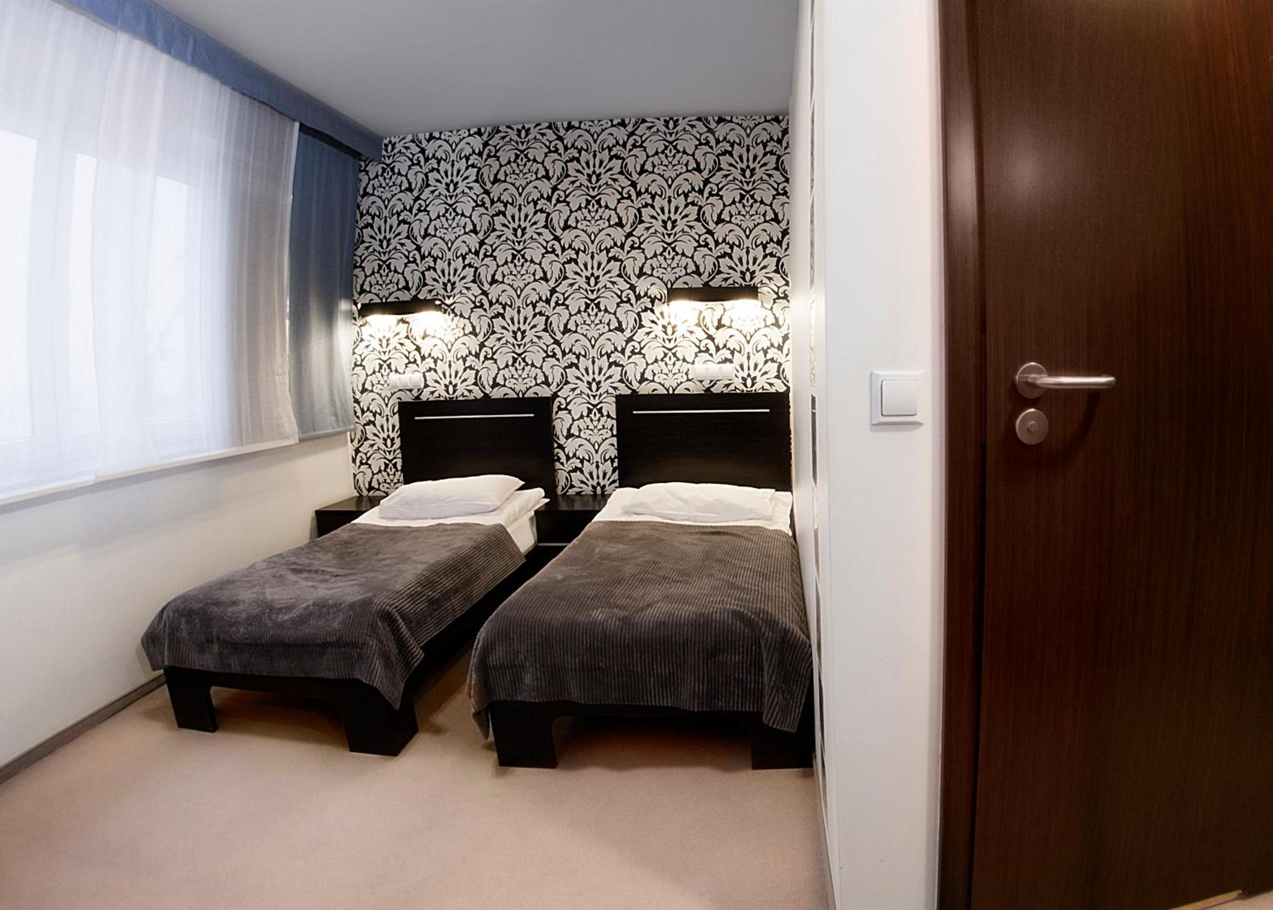 Double or Twin Room - Photo 3
