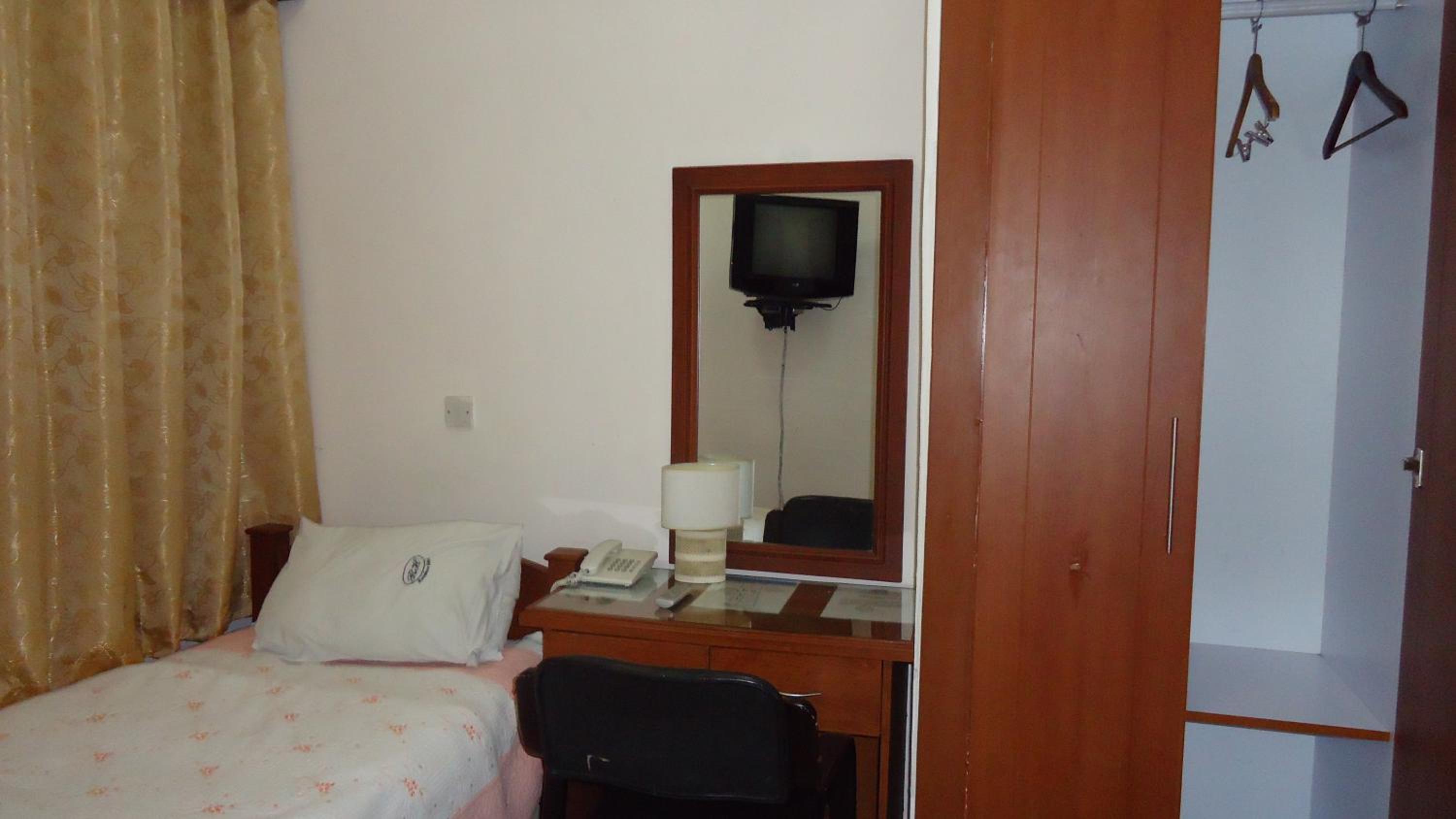 Standard Single Room photo 2