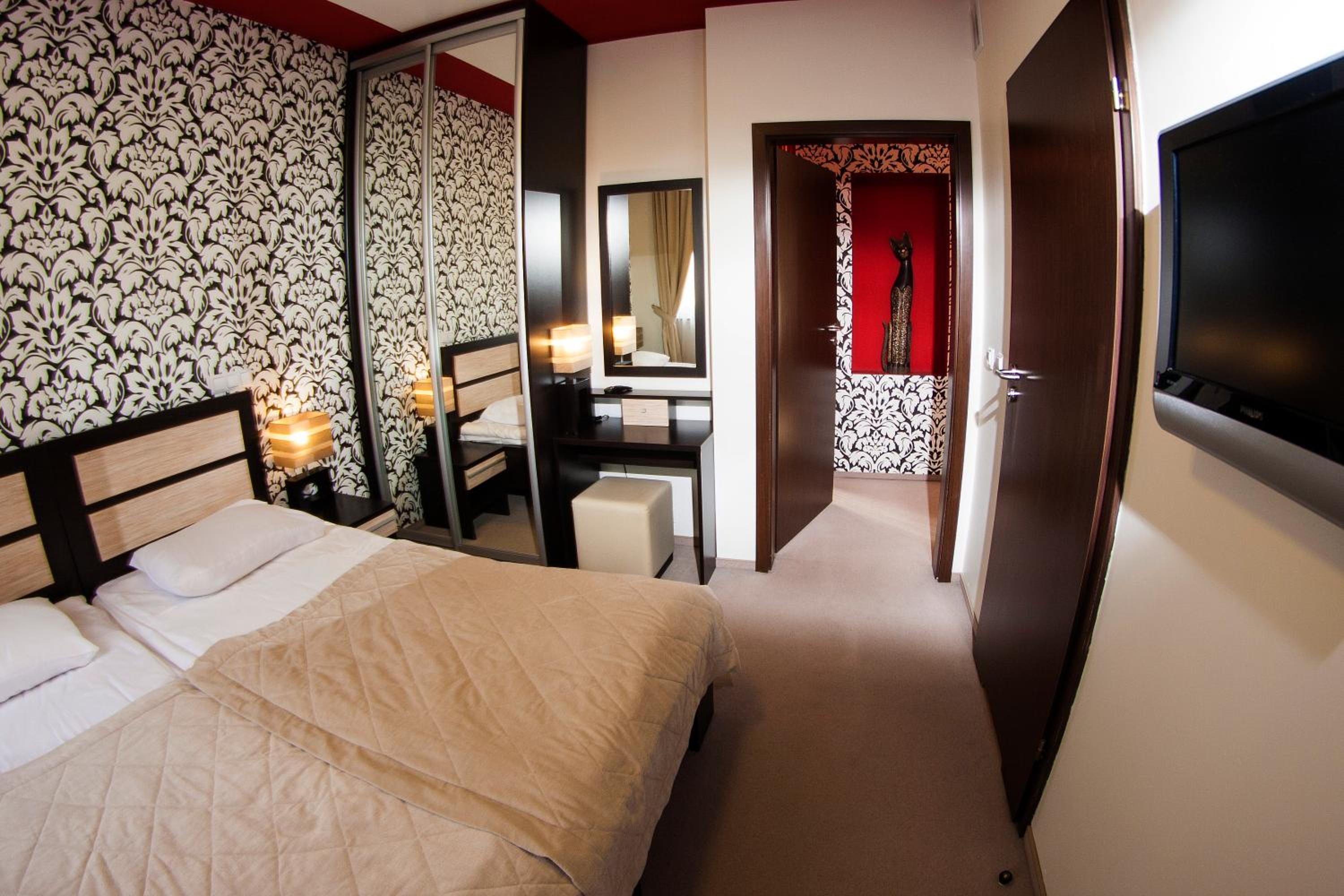 Deluxe Suite - Photo 1