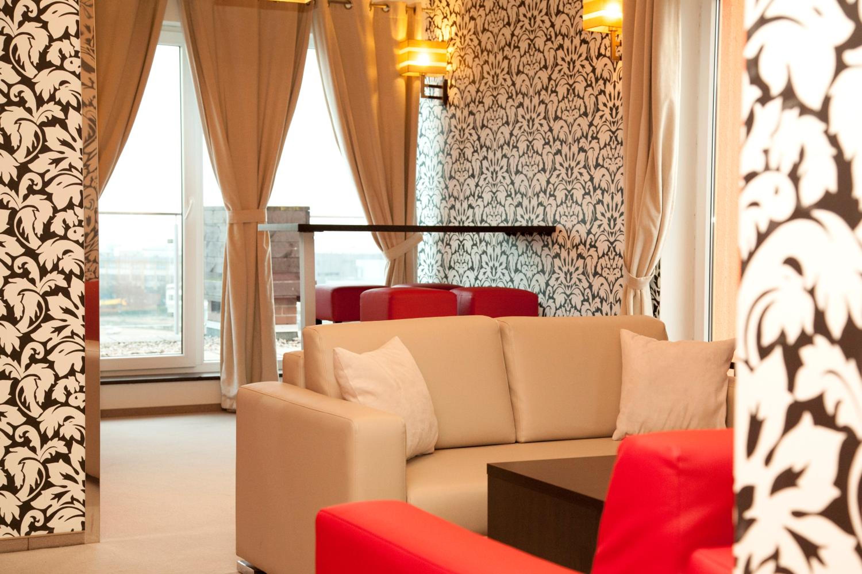 Deluxe Suite - Photo 14