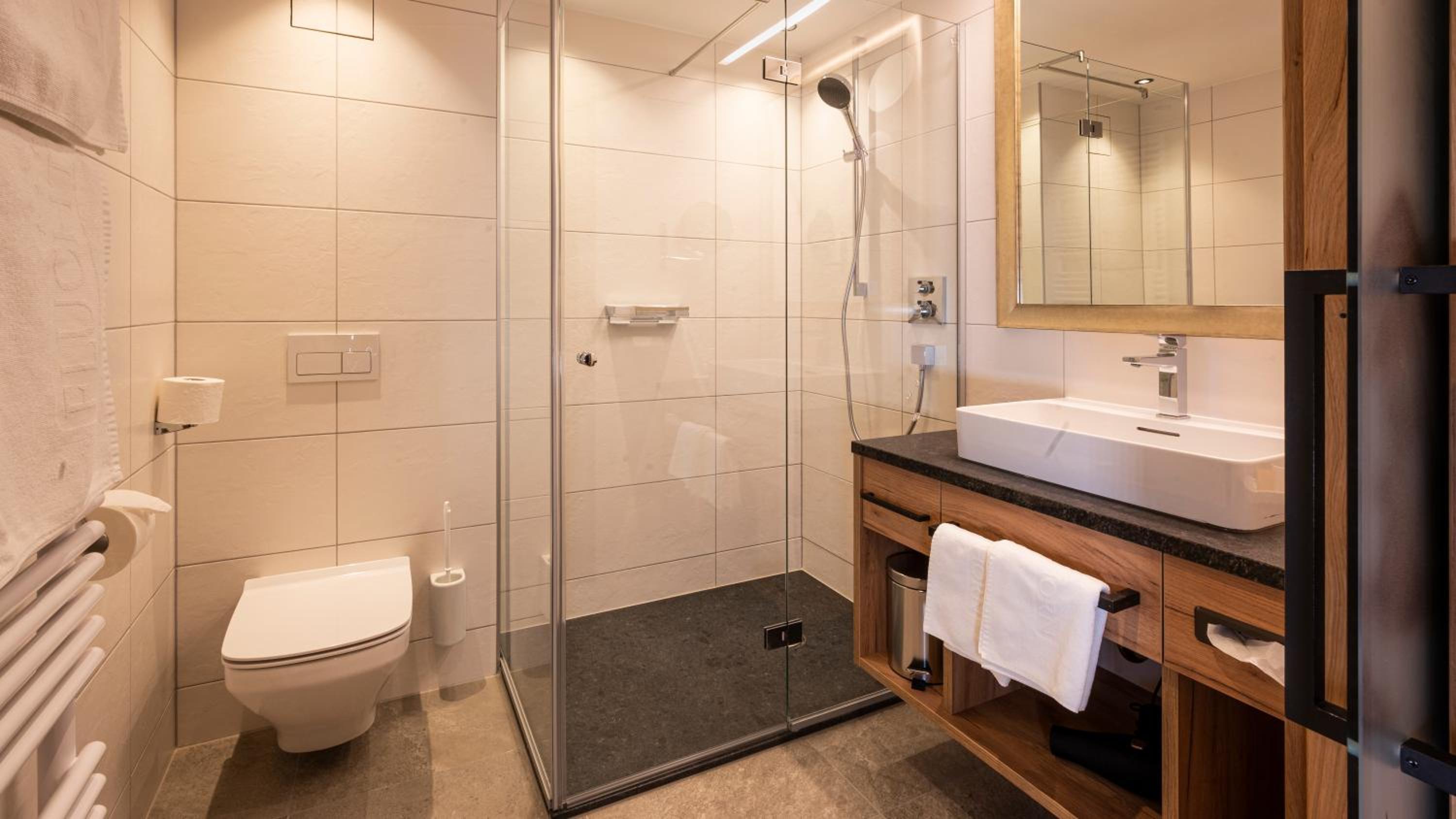 Double Room with Mountain View - Photo 5