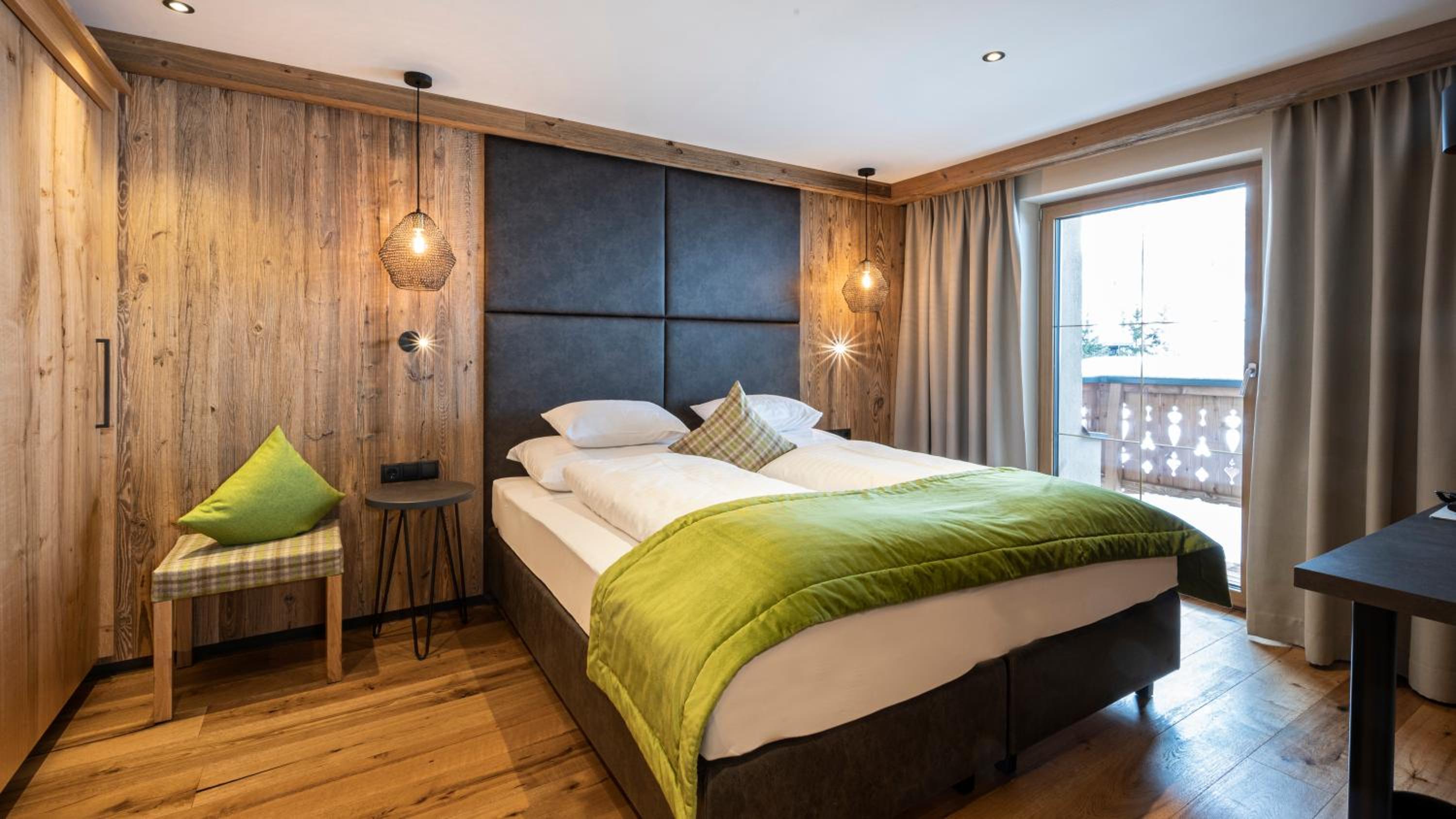 Double Room with Mountain View - Photo 1