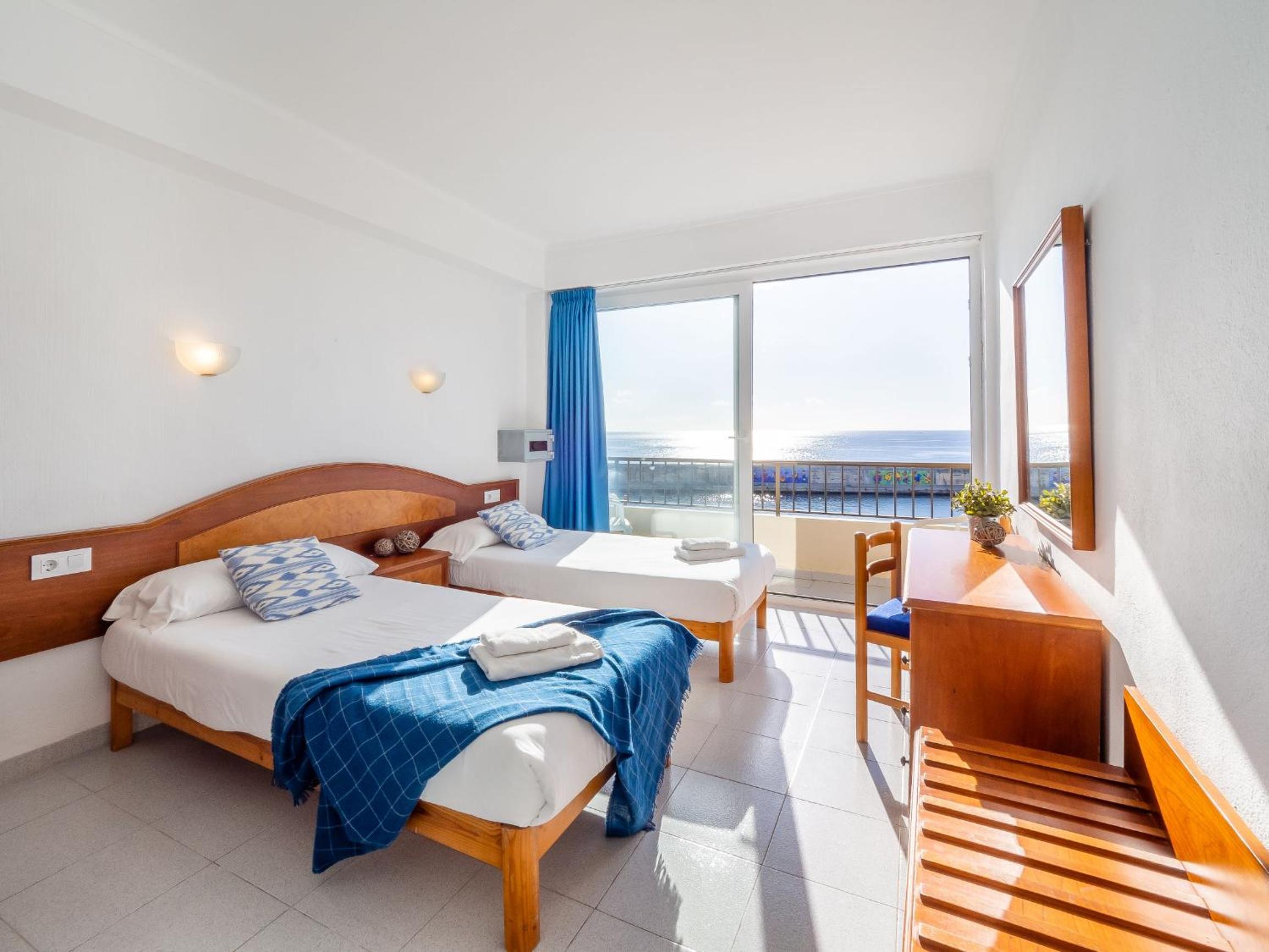 Habitación Doble con Vista al Mar (2 adultos)