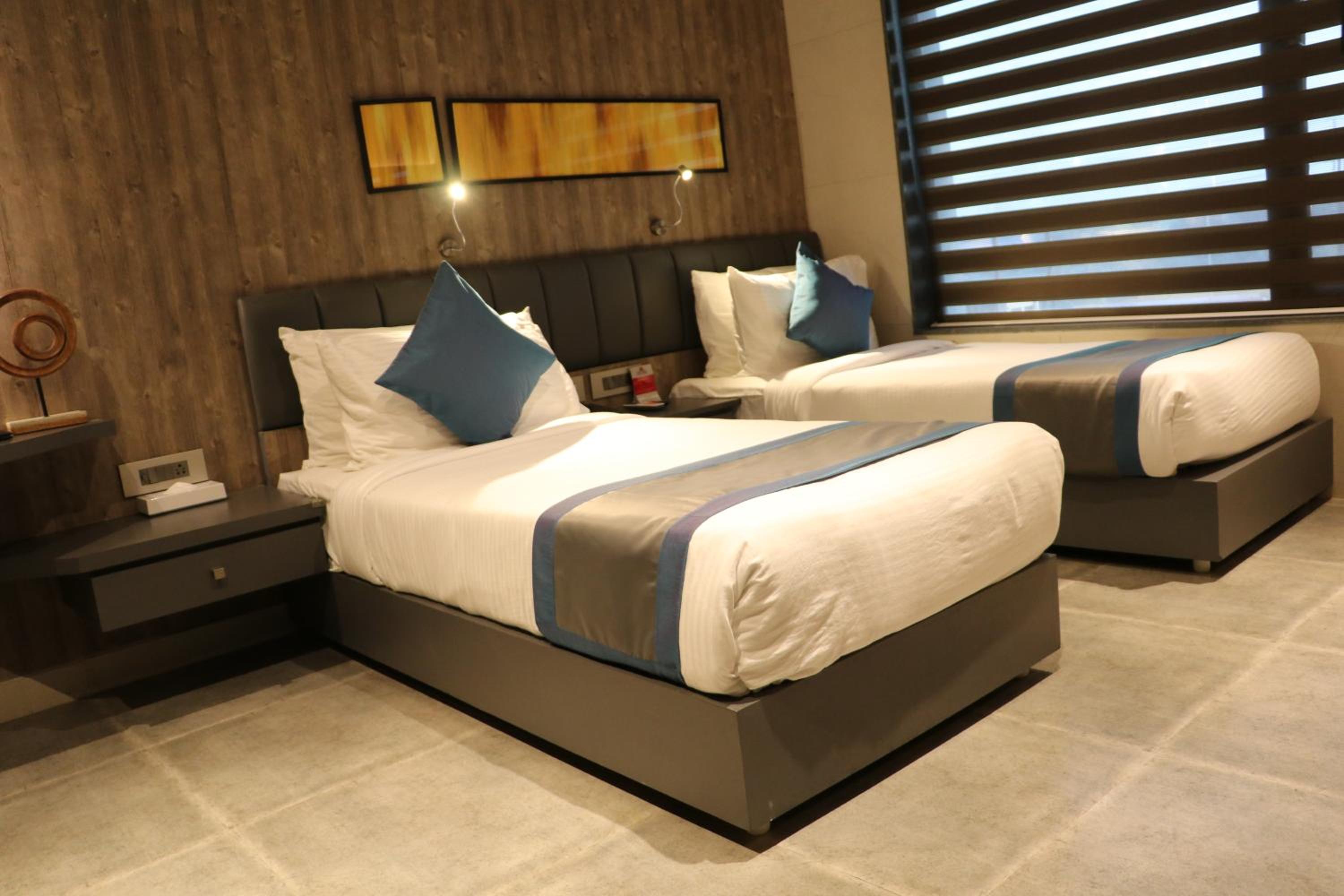 Deluxe Double Or Twin Room photo 3