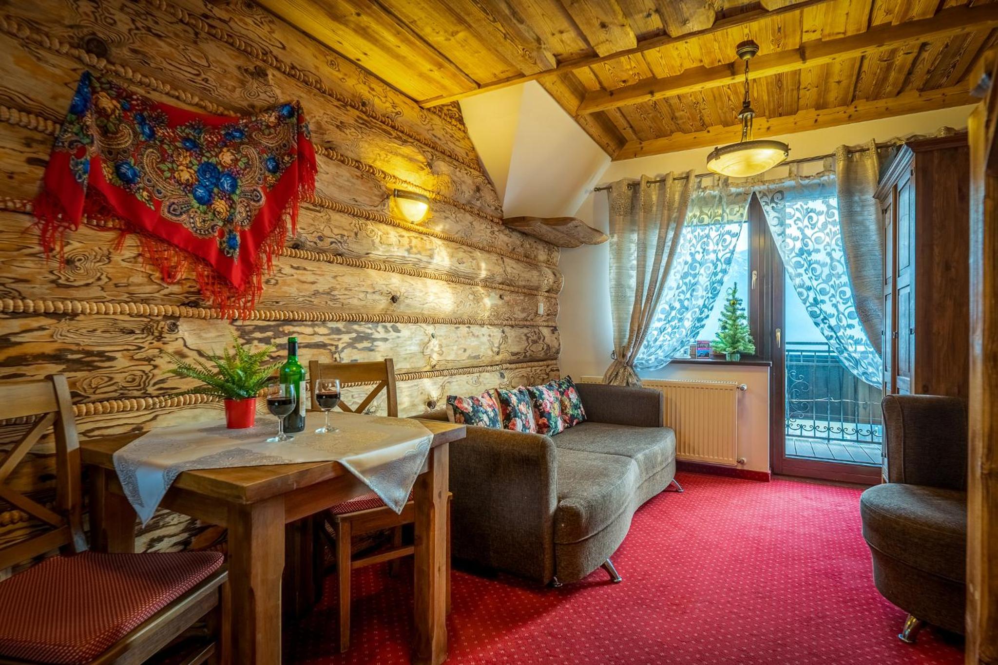Apartment with Mountain View photo 2