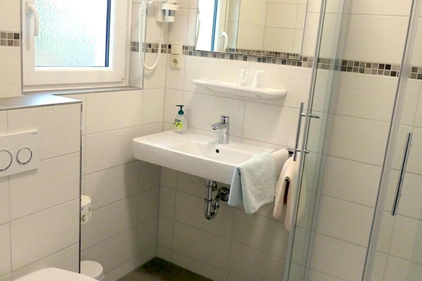 Double Room - Photo 3