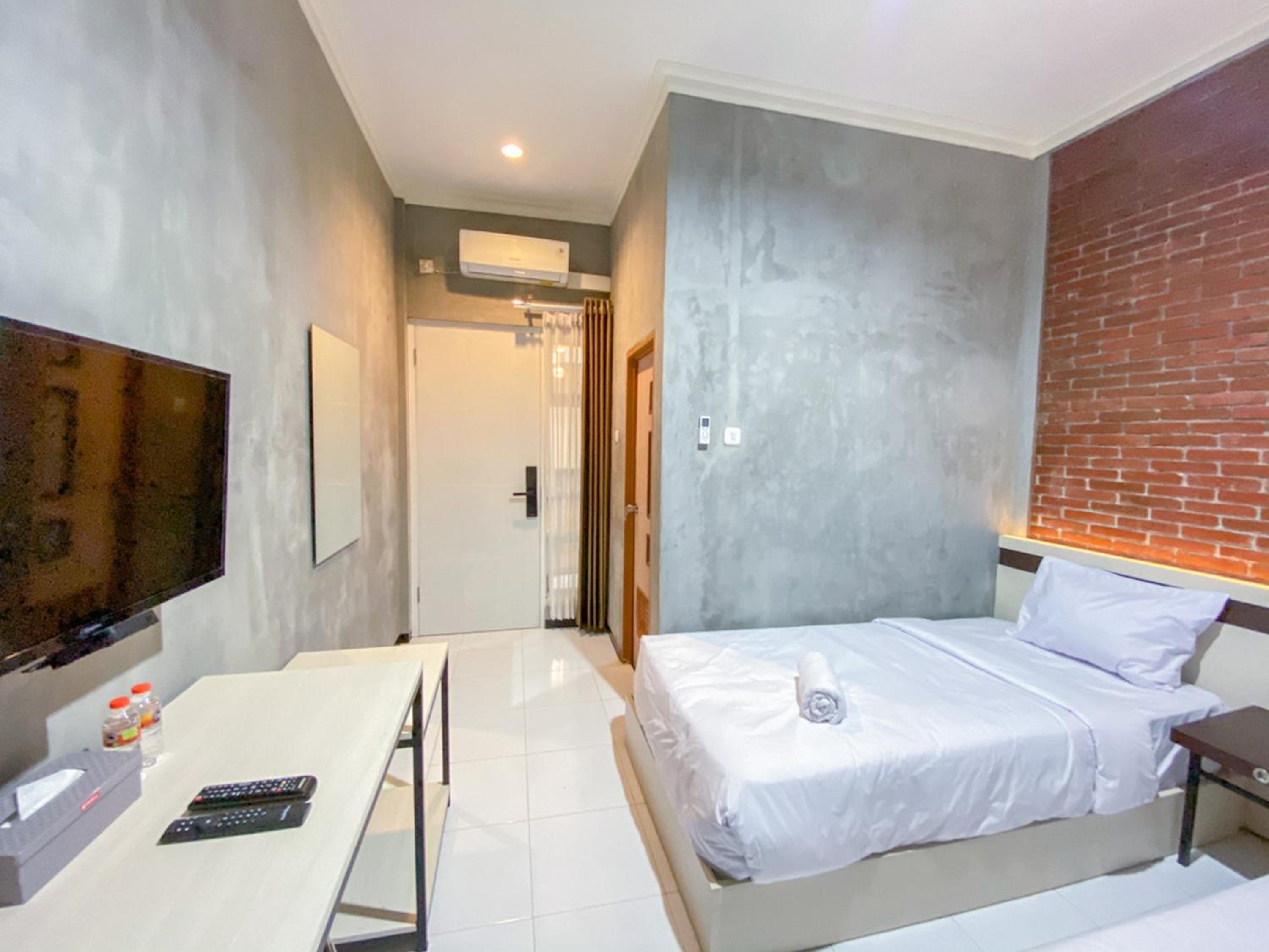 Double Room - Photo 1