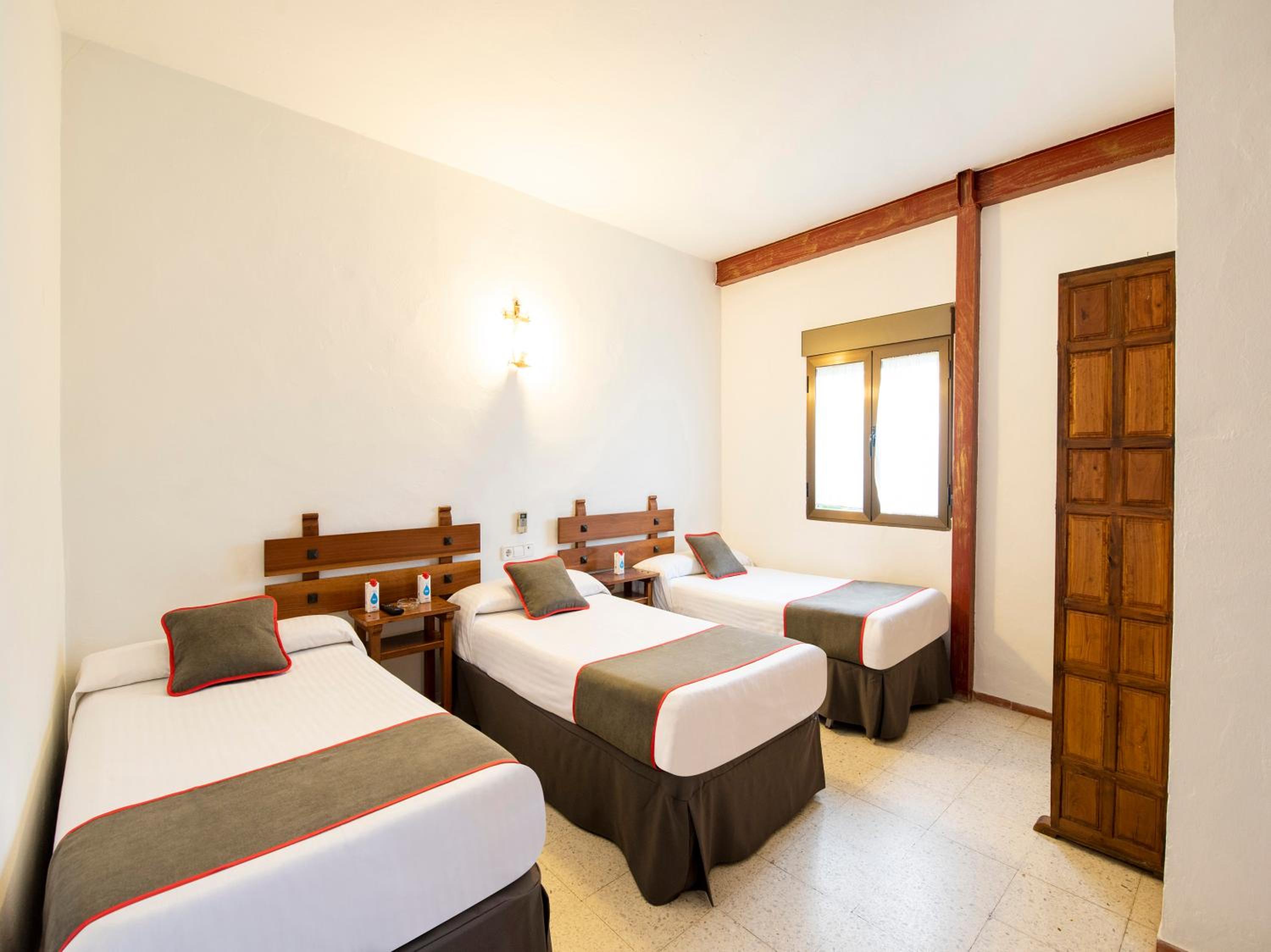 Triple Room - Photo 3