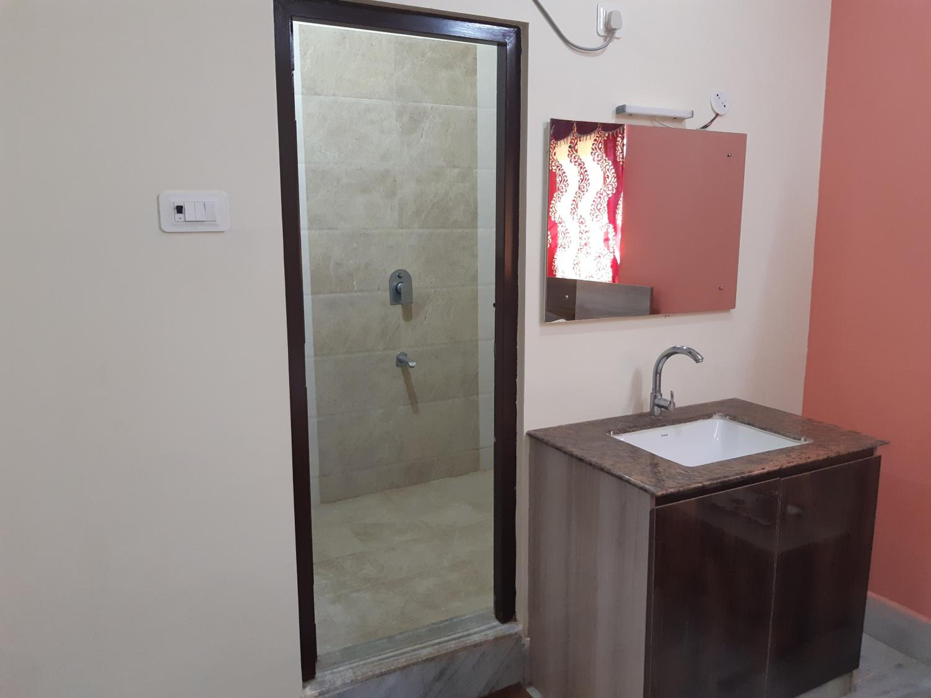Deluxe Double Room - Photo 16
