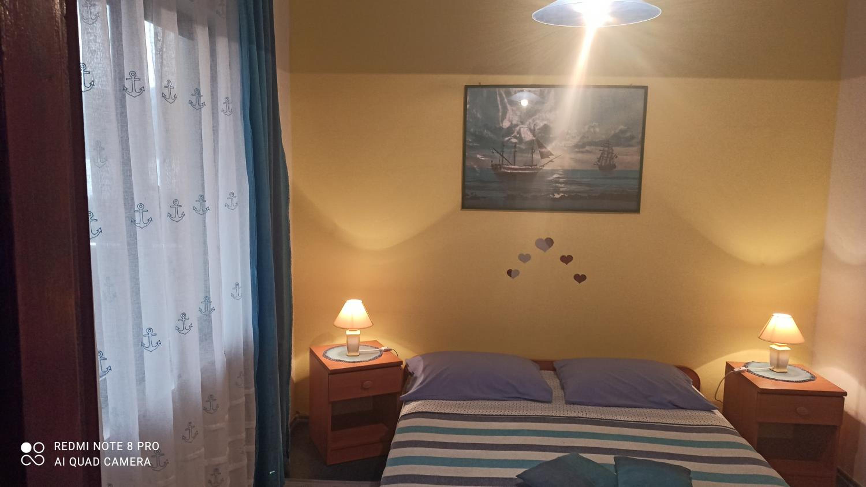One-Bedroom Apartment - Photo 6