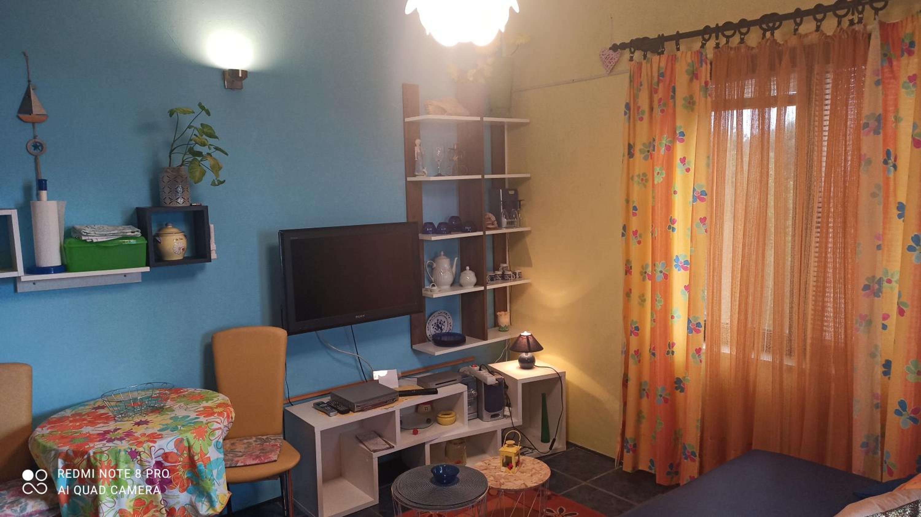 One-Bedroom Apartment - Photo 8