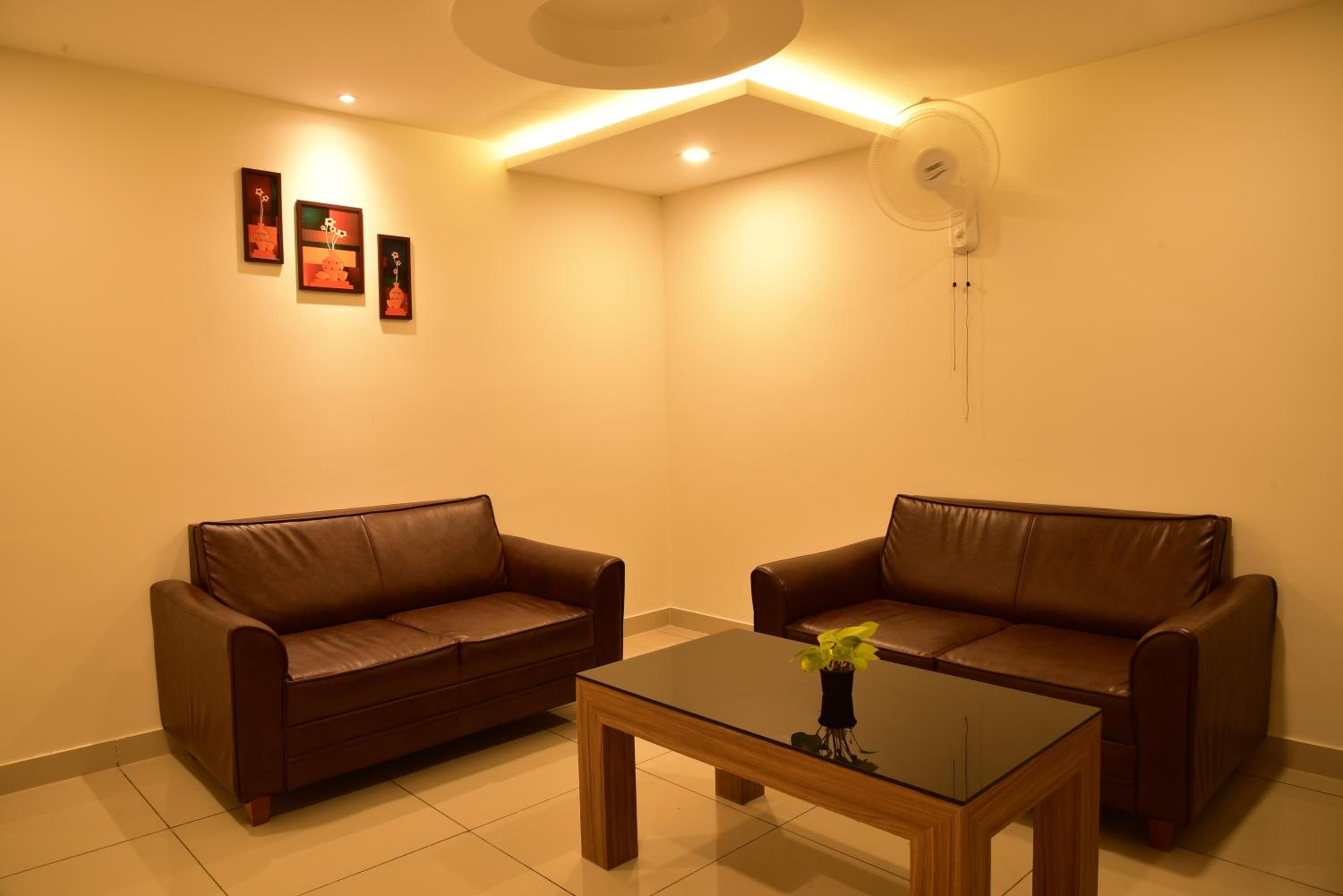 Deluxe Suite - Photo 3