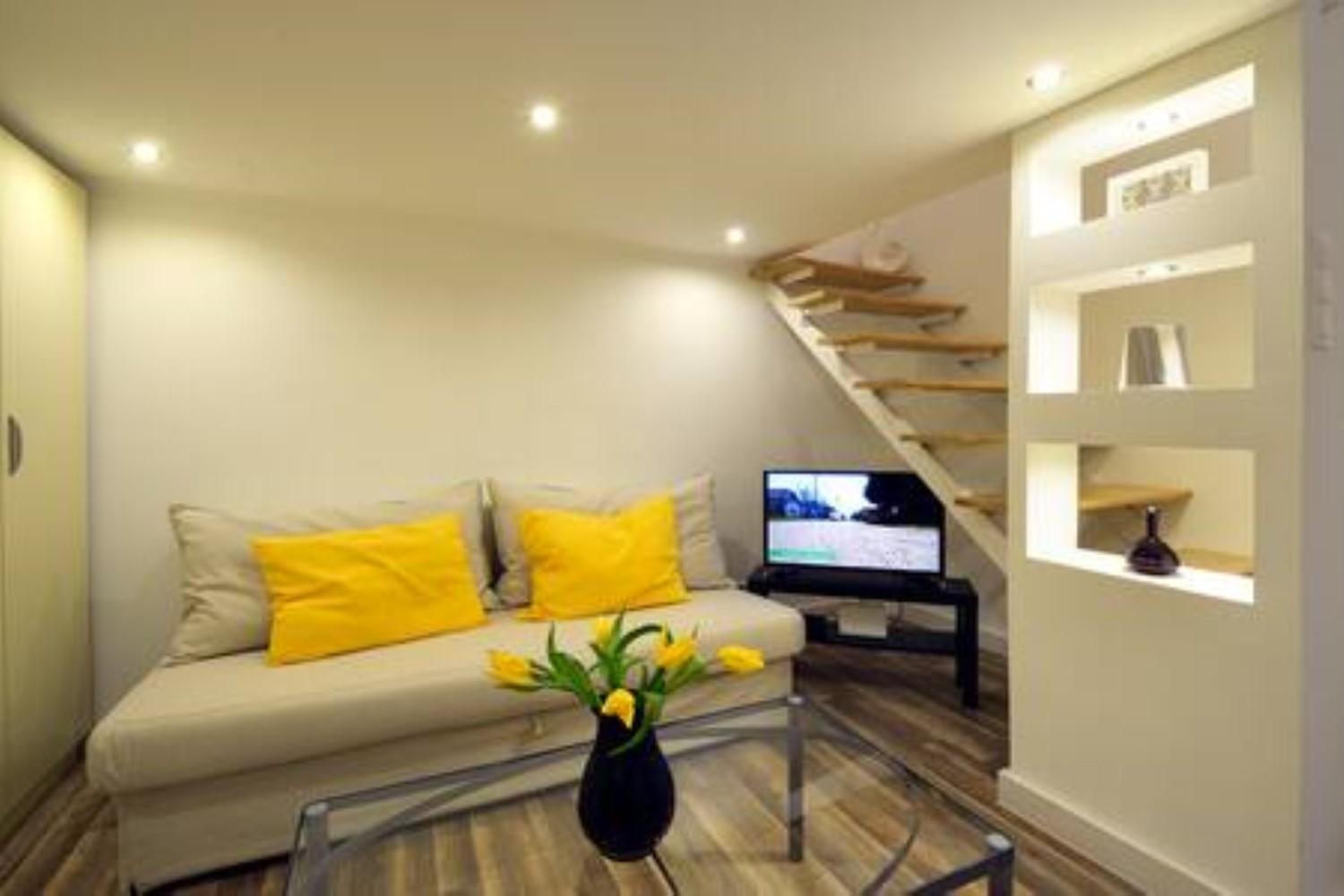 Two-Bedroom Apartment - Photo 8