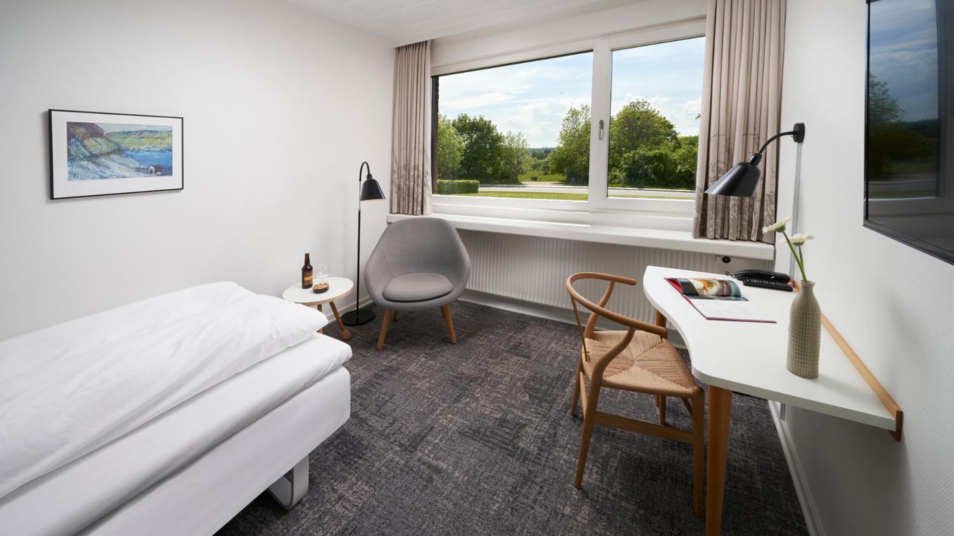 Superior Single Room