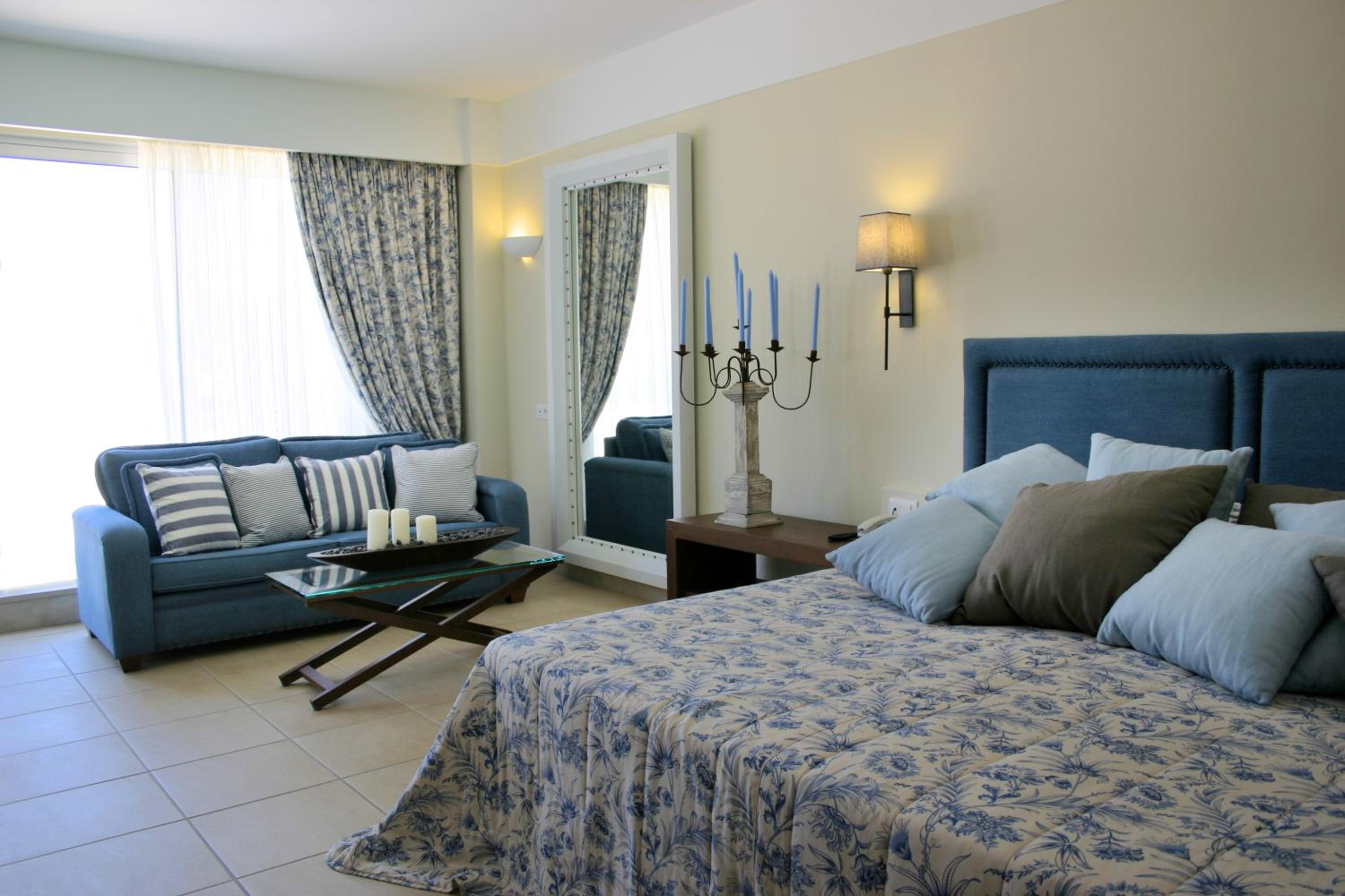 Mythica Junior Suite, Sea View - Photo 1