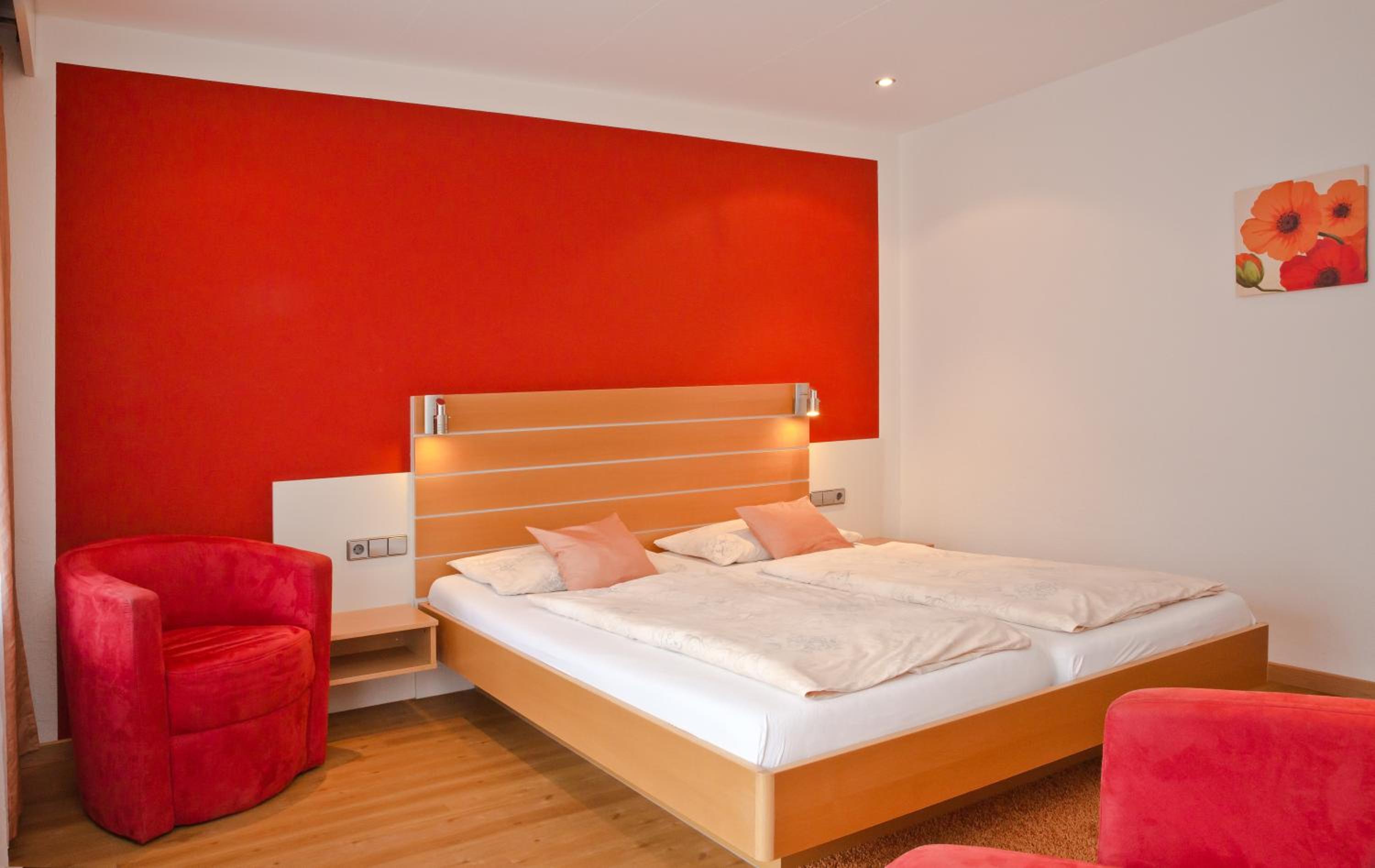 Budget Double Room photo 2