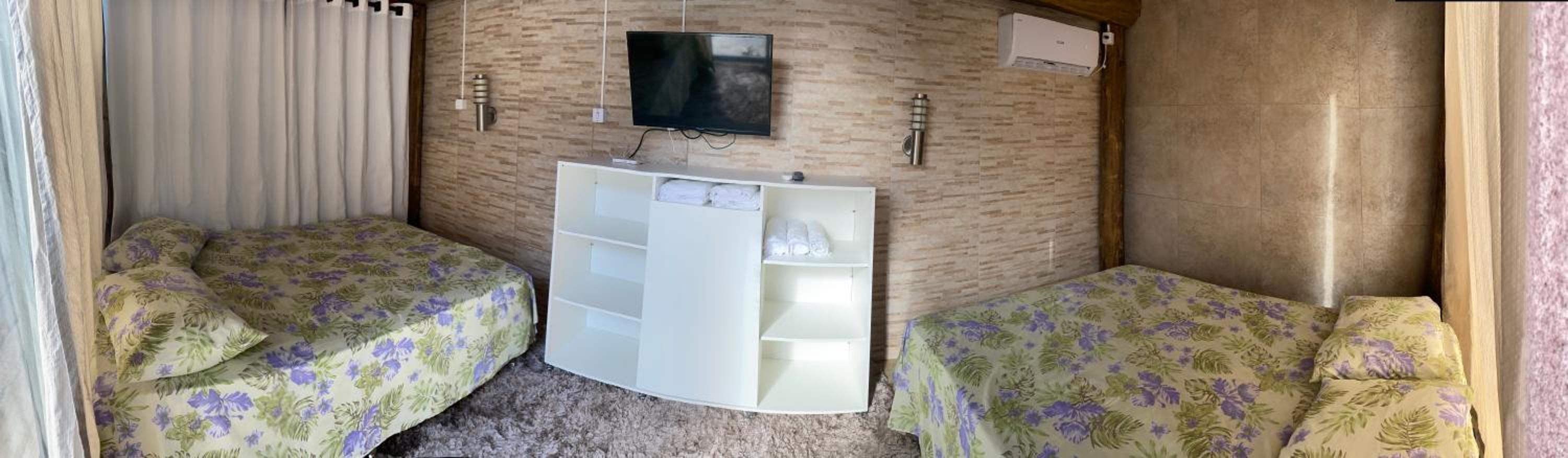 One-Bedroom House photo 1