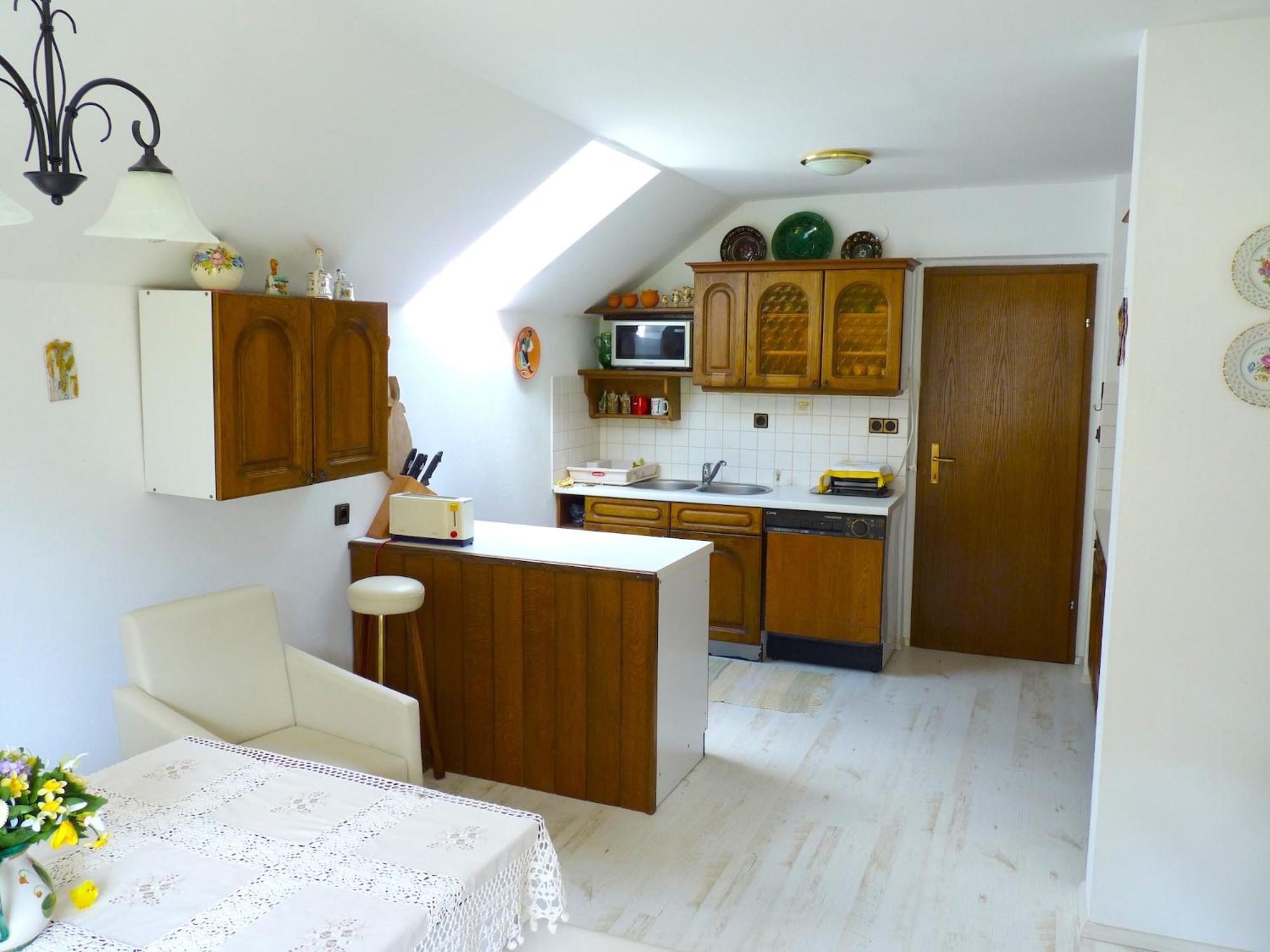 Three-Bedroom Apartment with Balcony and Mountain View - Photo 64