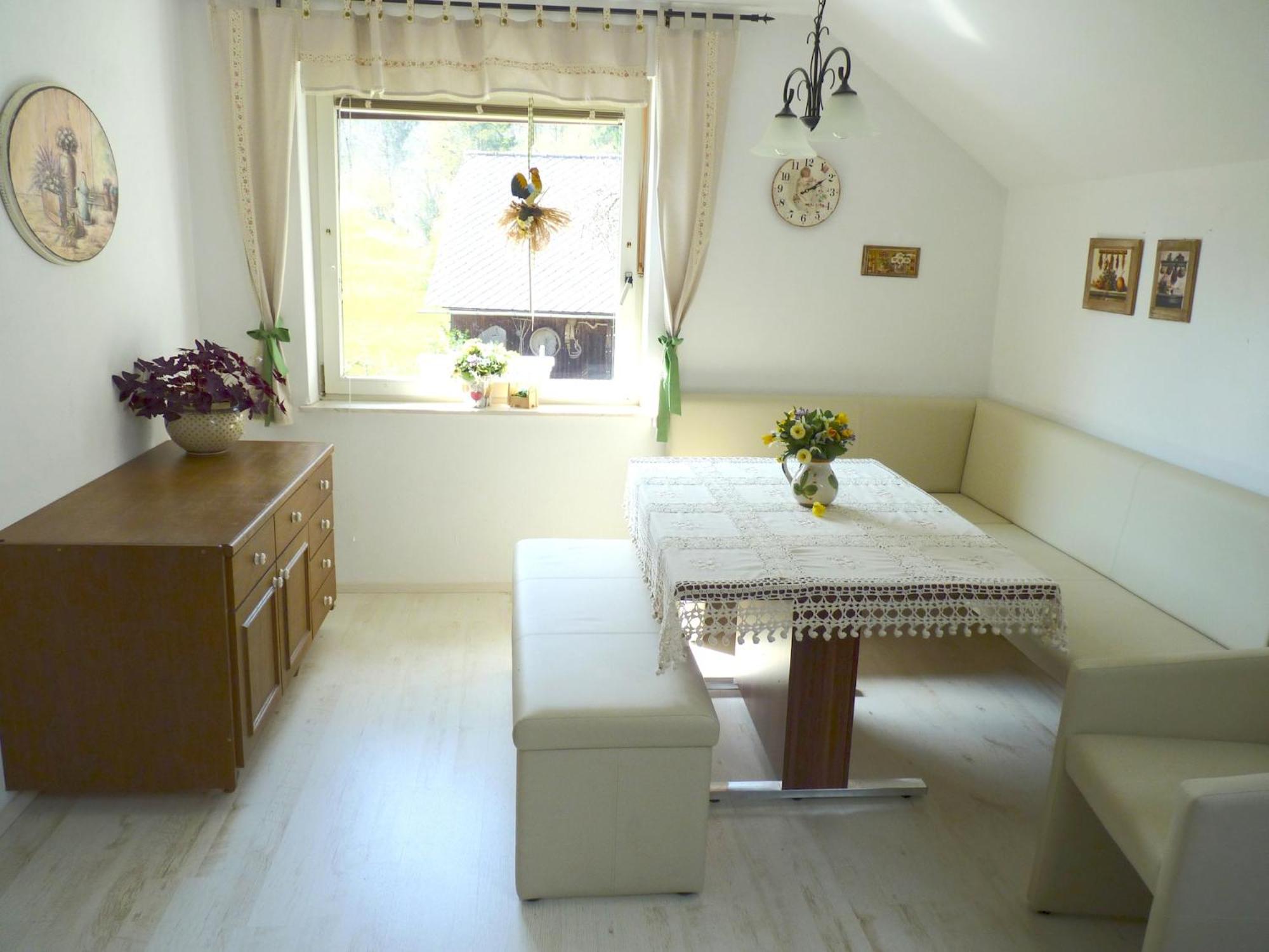 Three-Bedroom Apartment with Balcony and Mountain View - Photo 61