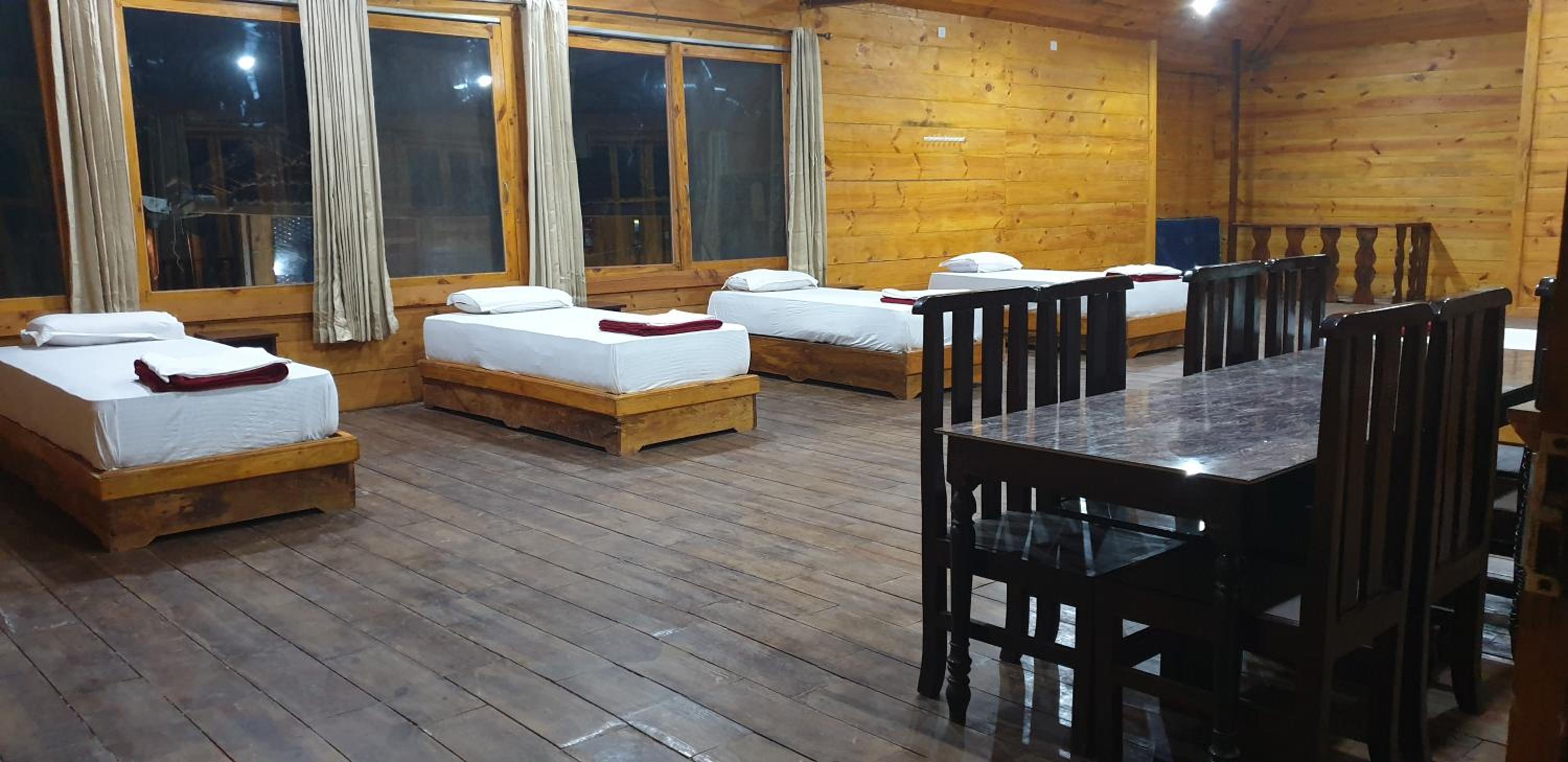 Single Bed In 10-Bed Dormitory Room photo 1