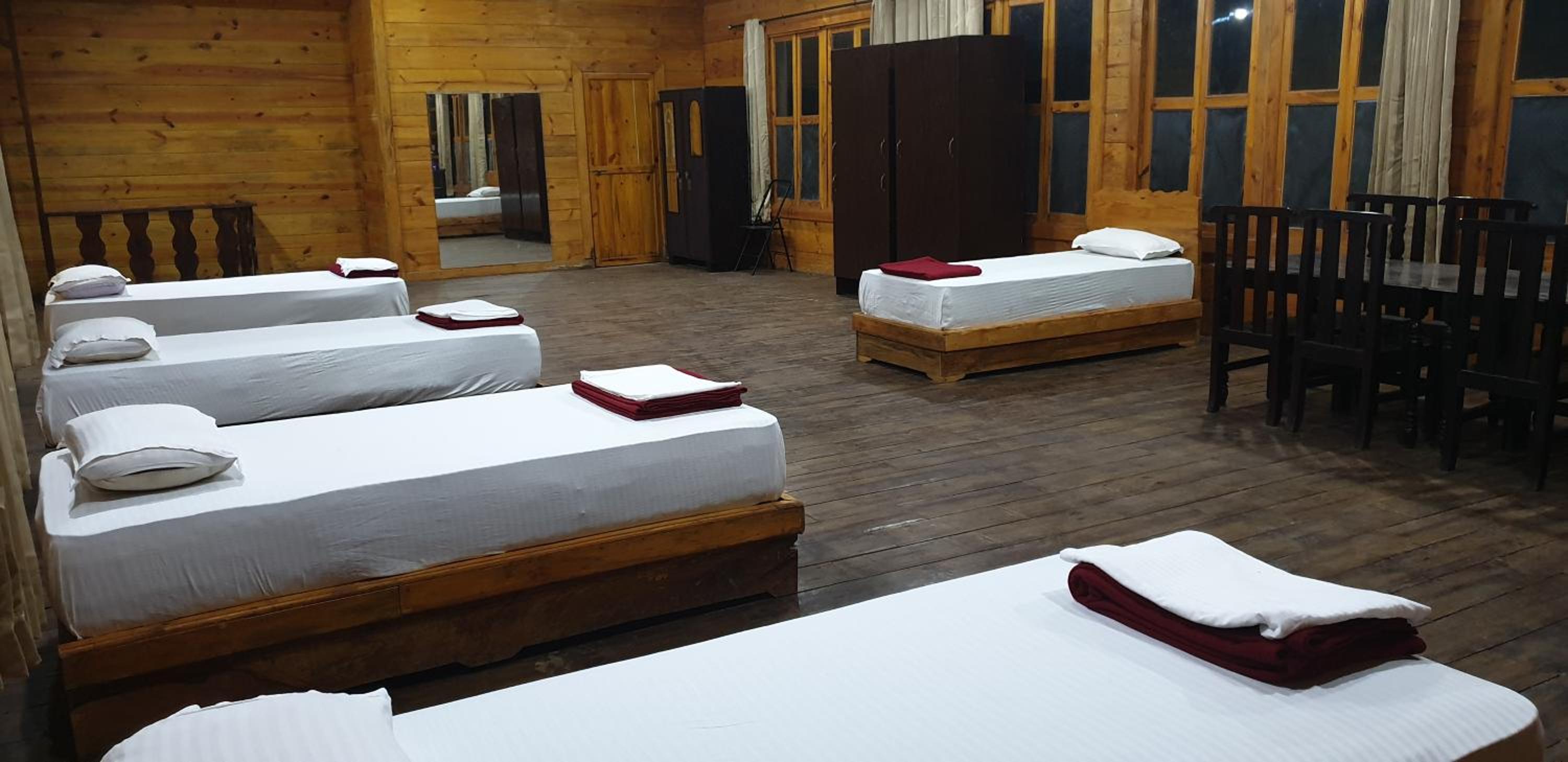 Single Bed In 10-Bed Dormitory Room photo 3