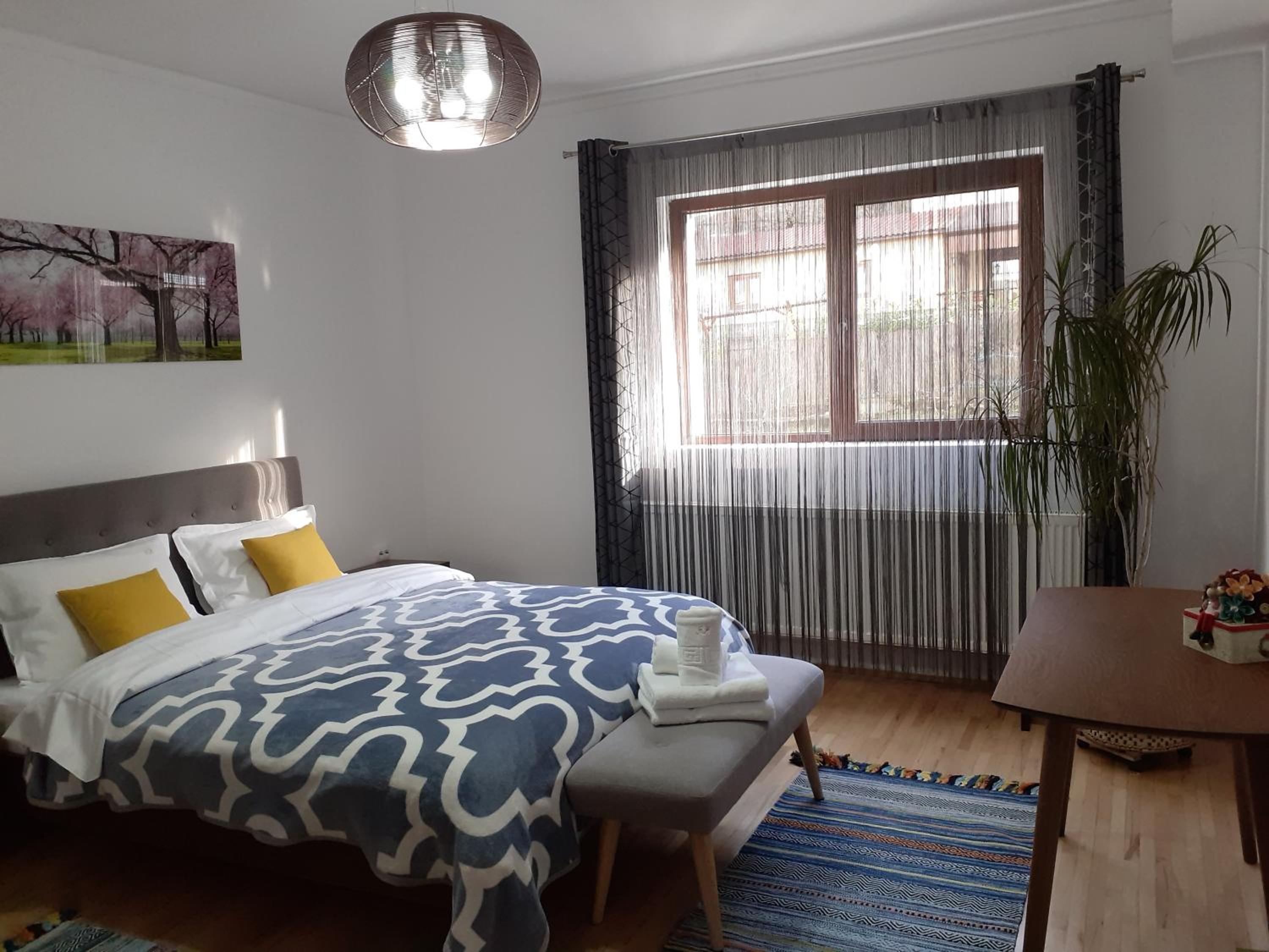 One-Bedroom Apartment
