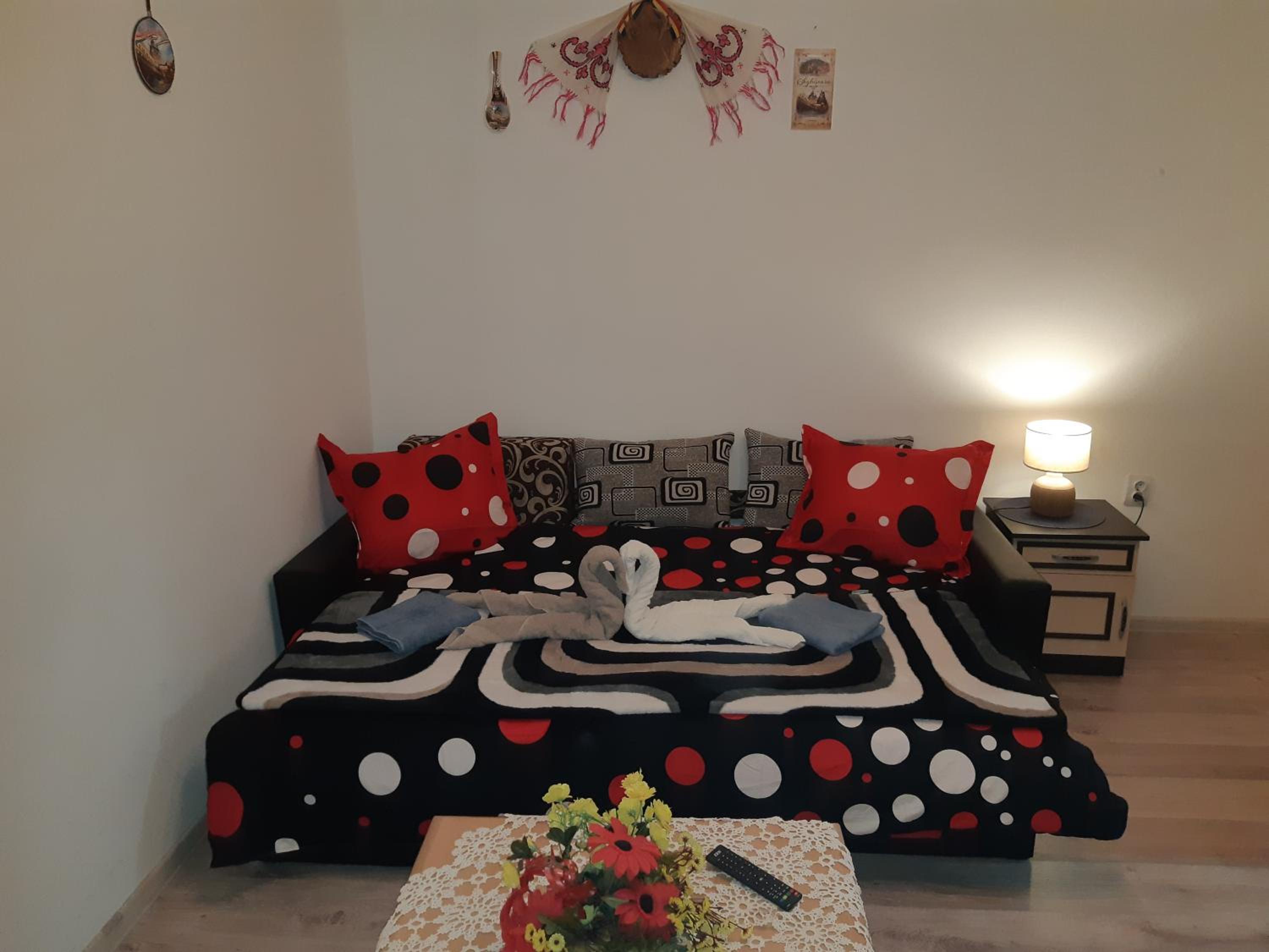 One-Bedroom Apartment - Photo 7