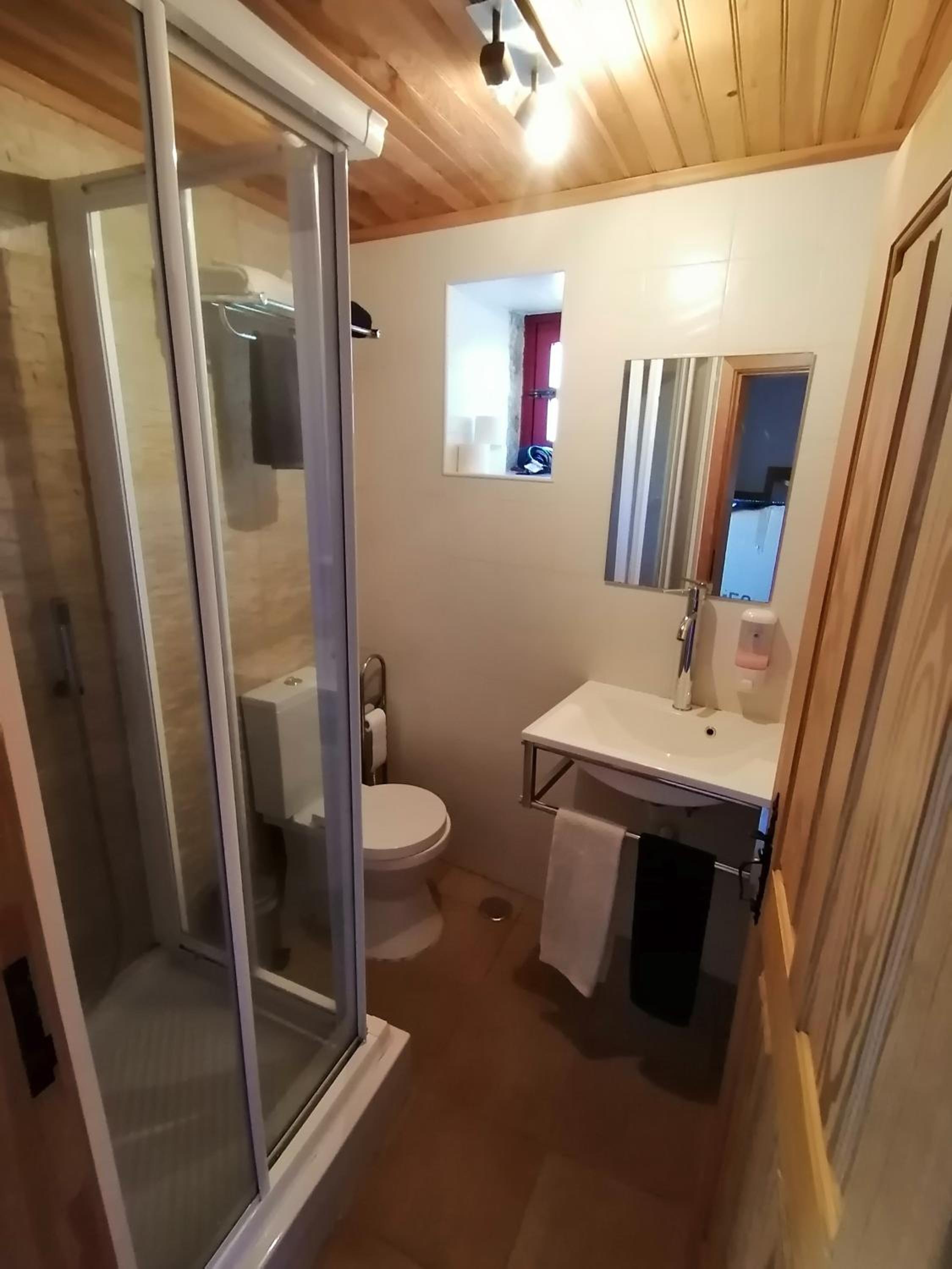 1 Bedroom Chalet (2 Adults) photo 3