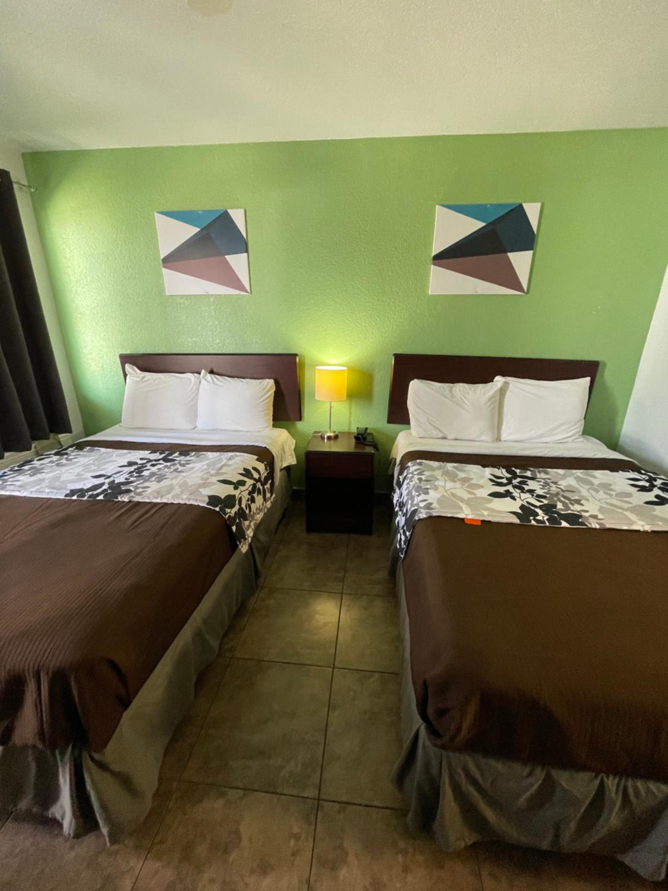 Standard Double Room - Photo 4